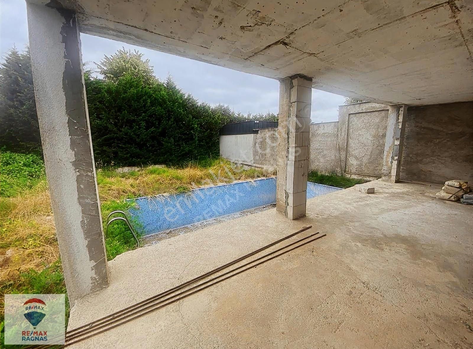 Kilyos Marenegro Sitesinde Satılık Natamam Villa - Görsel 16