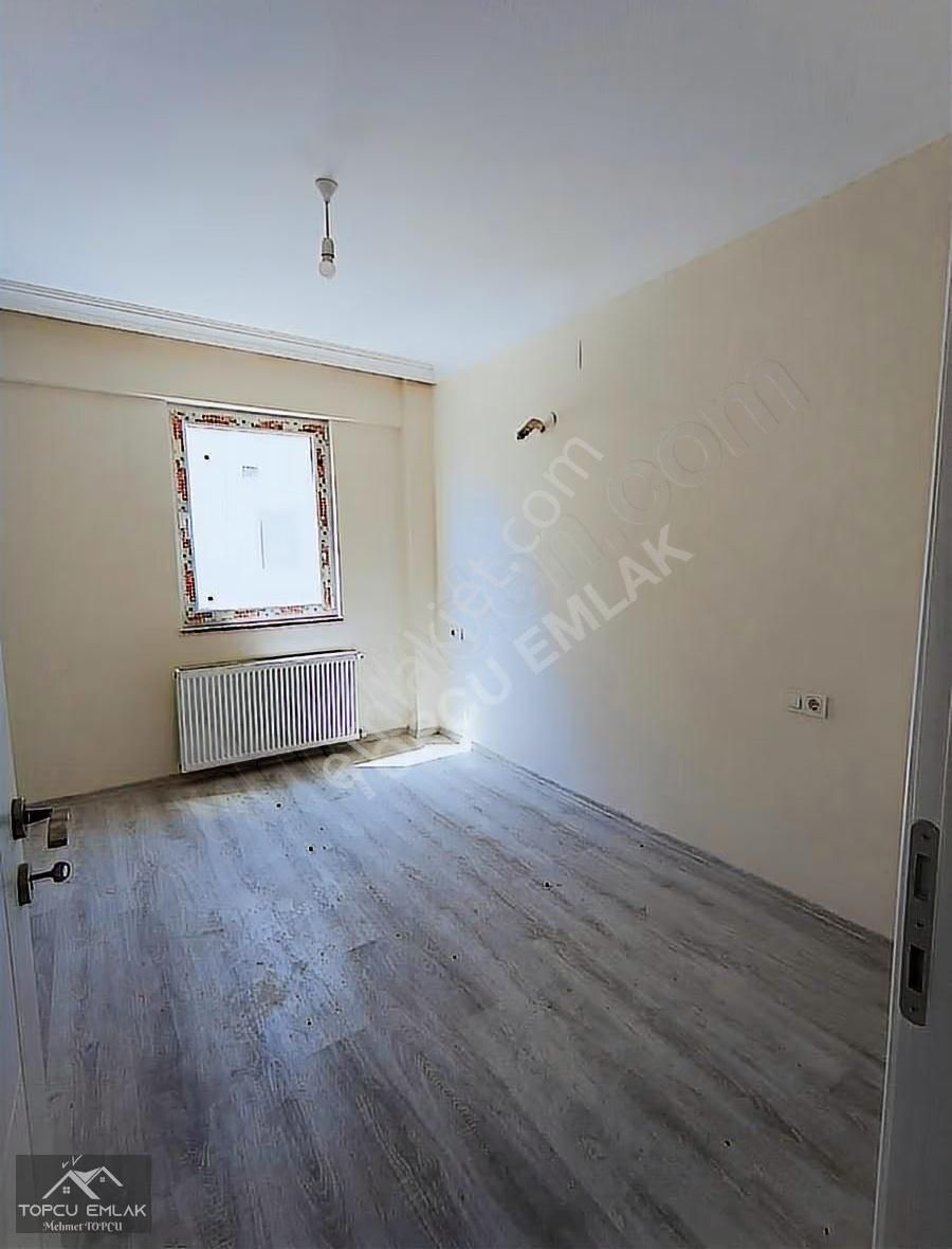 Ortaca Cumhuriyet Mahallesinde Yüksek Giriş 1+1 Geniş Daire - Görsel 10