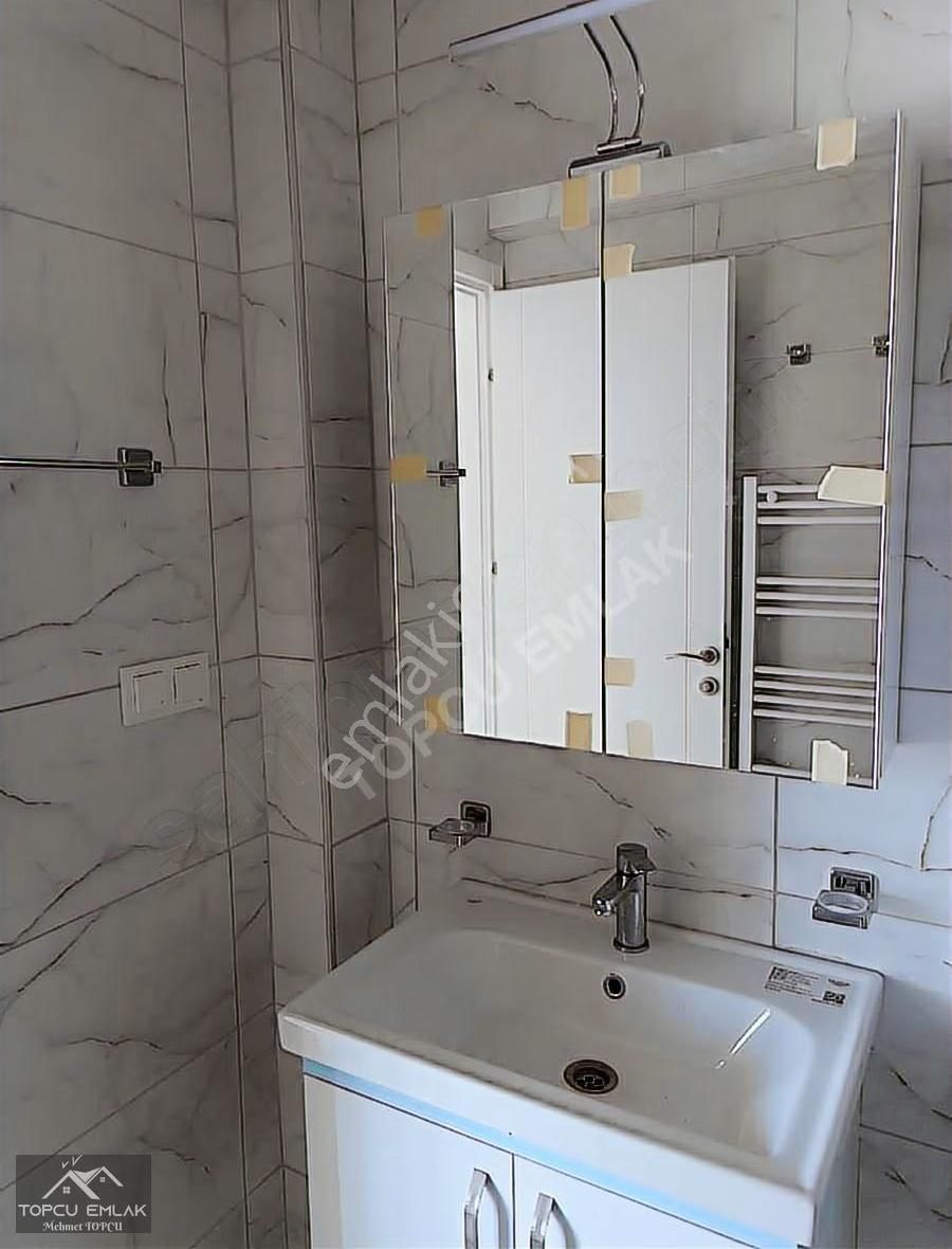 Ortaca Cumhuriyet Mahallesinde Yüksek Giriş 1+1 Geniş Daire - Görsel 5