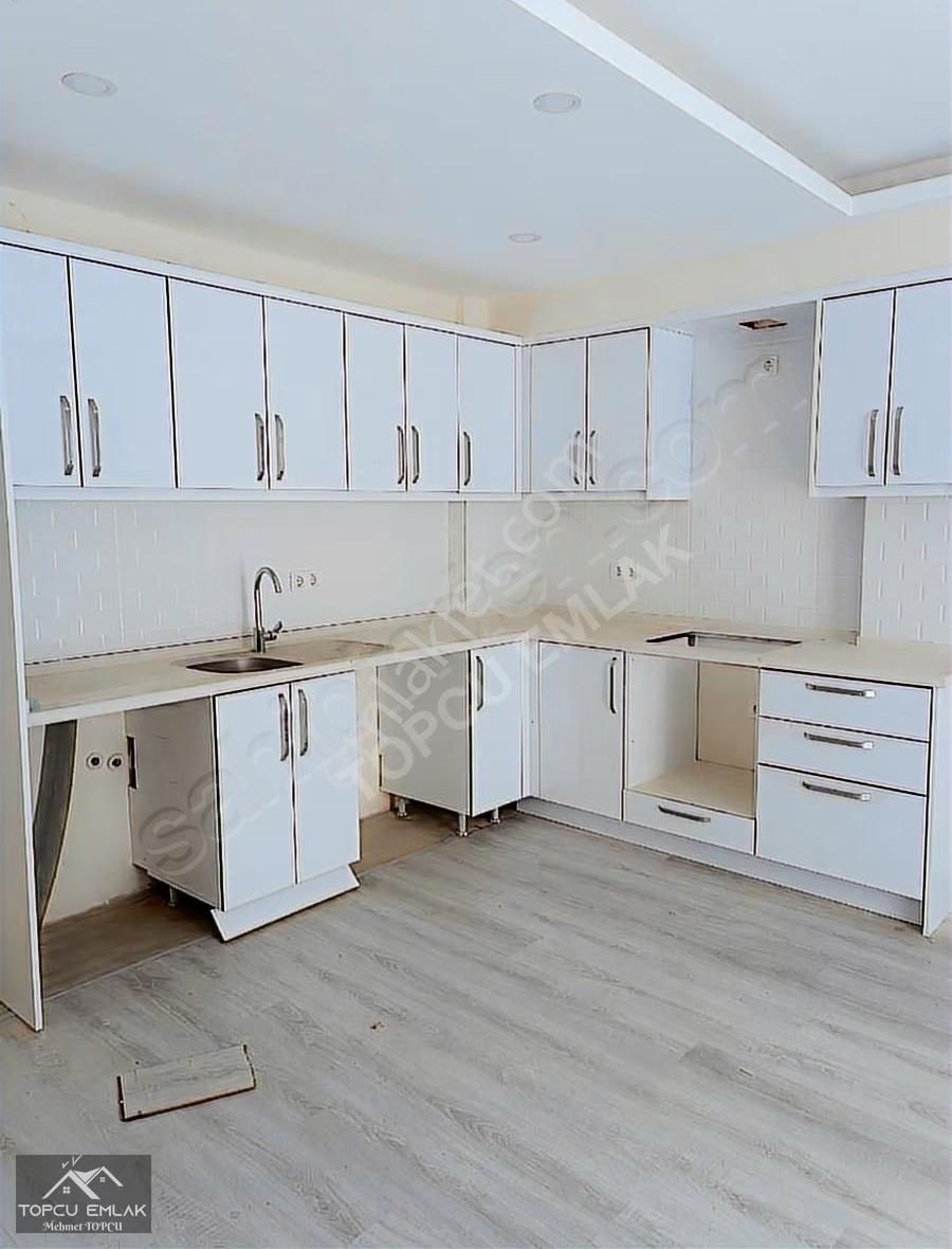 Ortaca Cumhuriyet Mahallesinde Yüksek Giriş 1+1 Geniş Daire