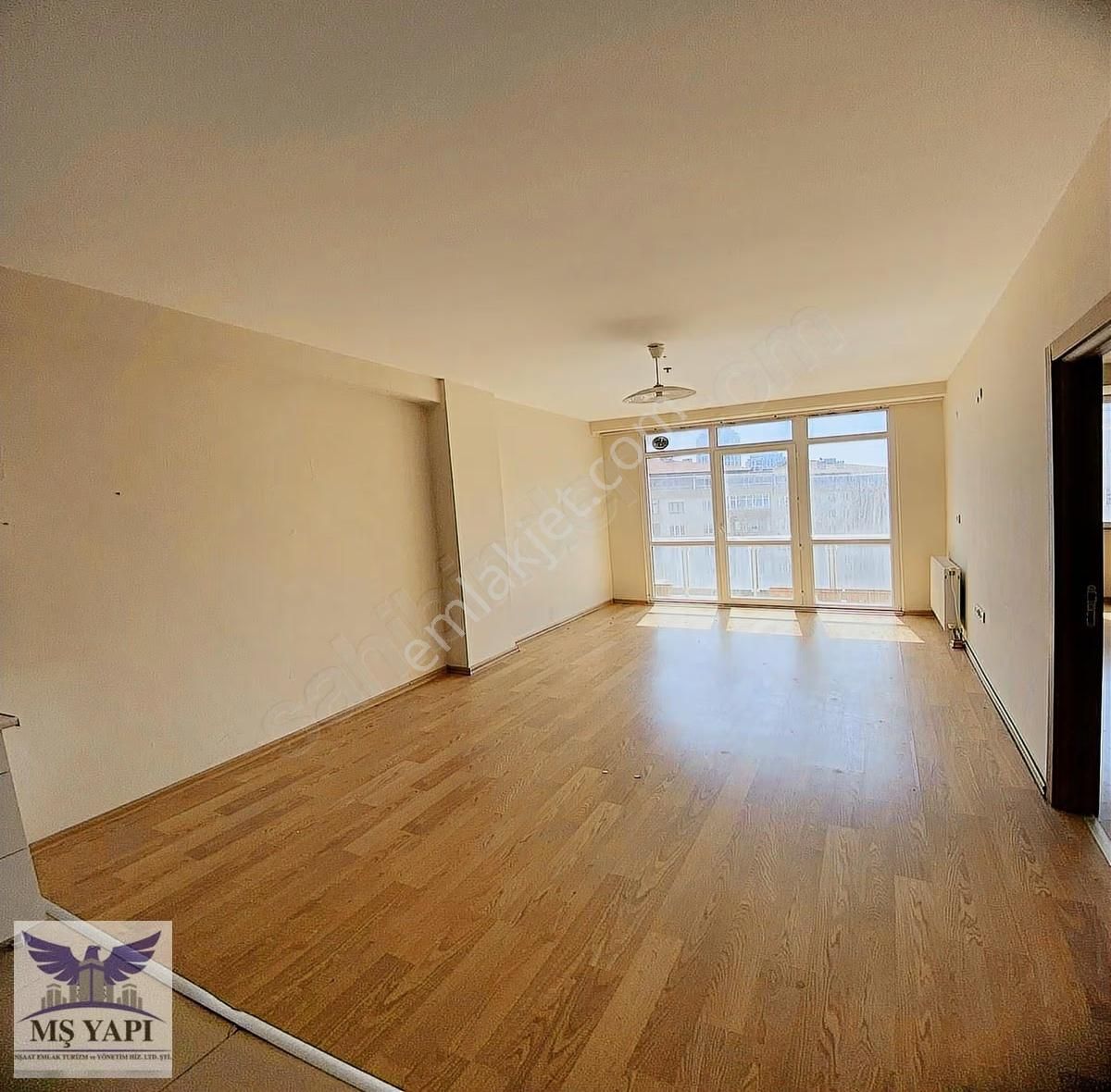 Aile Sitesinde Sosyal Tesisli Metrobüse 7 Dk Boş 1+1 Kiralık - Görsel 4