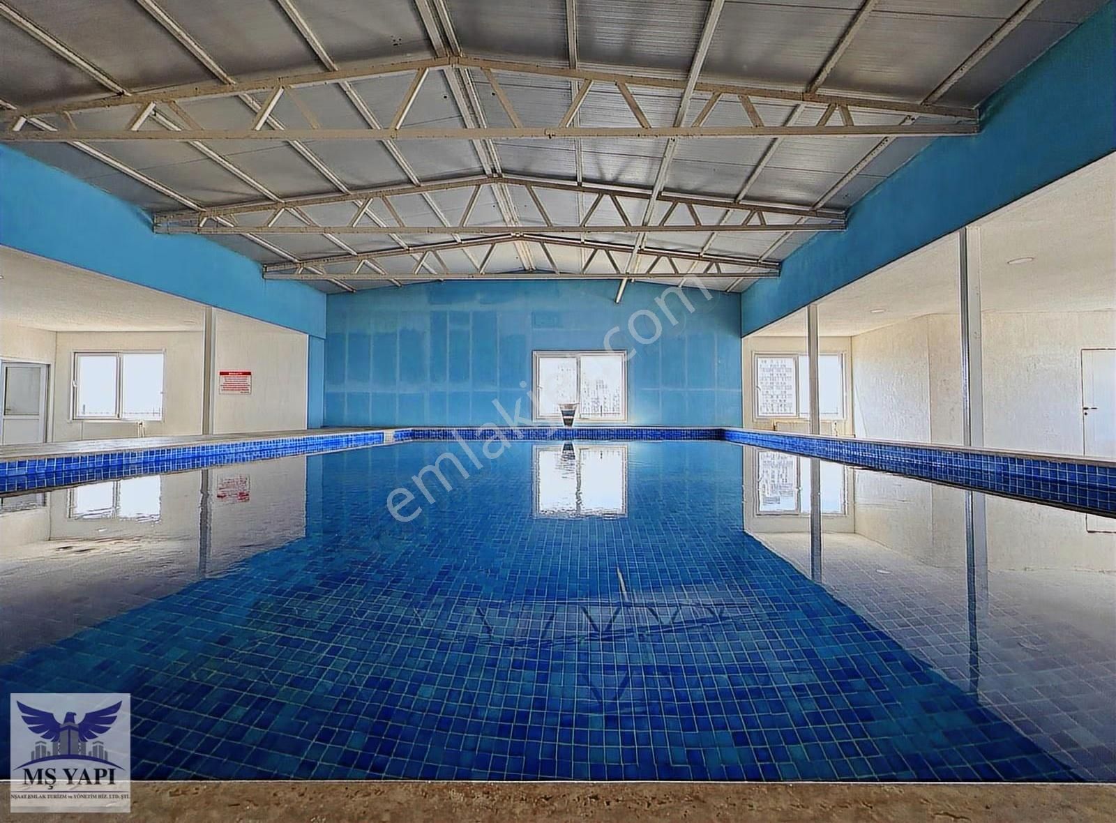 Aile Sitesinde Sosyal Tesisli Metrobüse 7 Dk Boş 1+1 Kiralık - Görsel 2