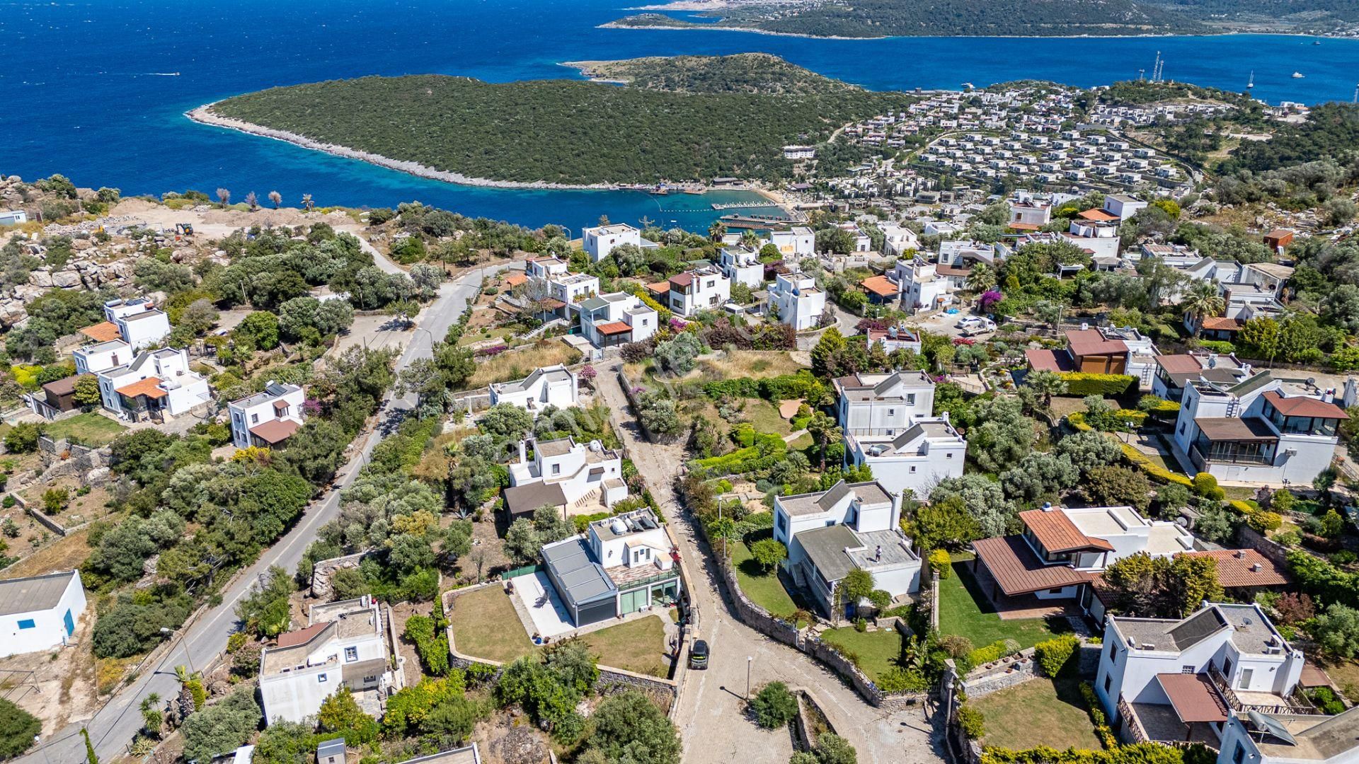 2 Plajlı, Deniz Manzaralı Müstakil Villa - Görsel 30
