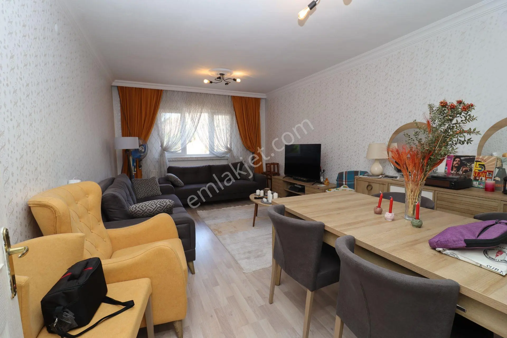 Akif'ten *oğuzlar Mah *asansörlü* Ara Kat* Köşe Başı* 3+1 *daire - Görsel 3