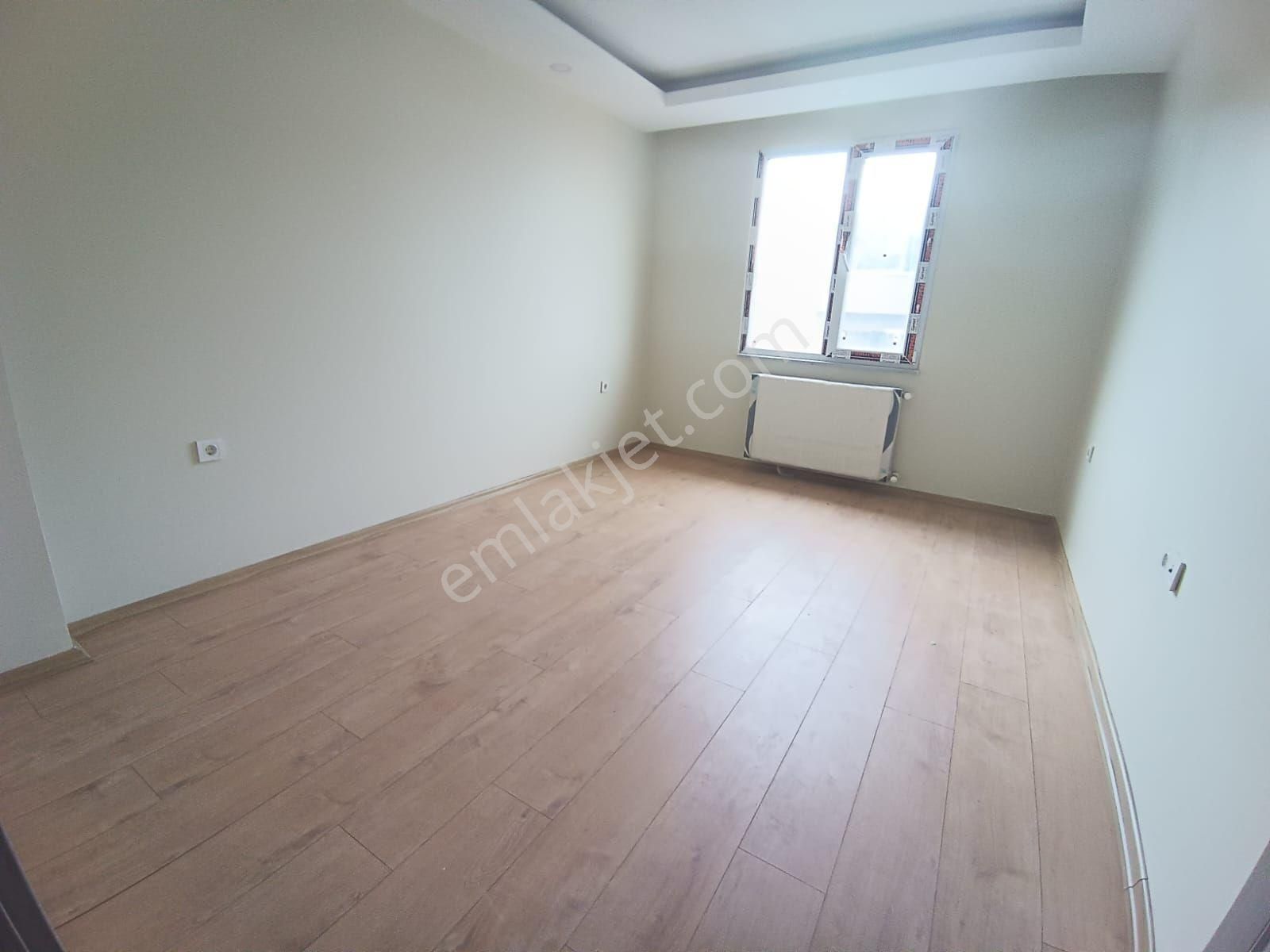 Dairemiz Bahçelievler Mustafa Kemal Paşa Cadde Üzerinde 2+1 Satılık - Görsel 14