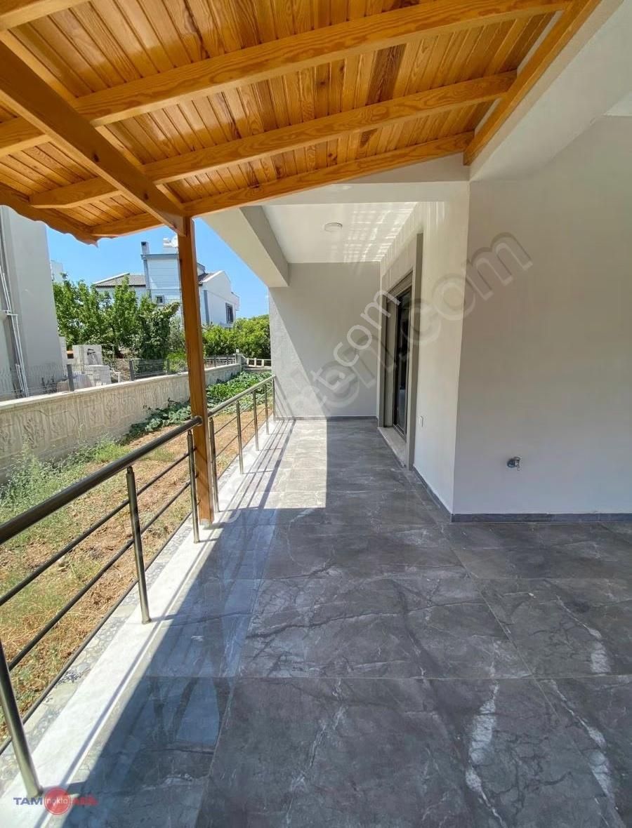 Dikili Kabakum'da Satılık Müstakil 4+1 Villa - Görsel 18