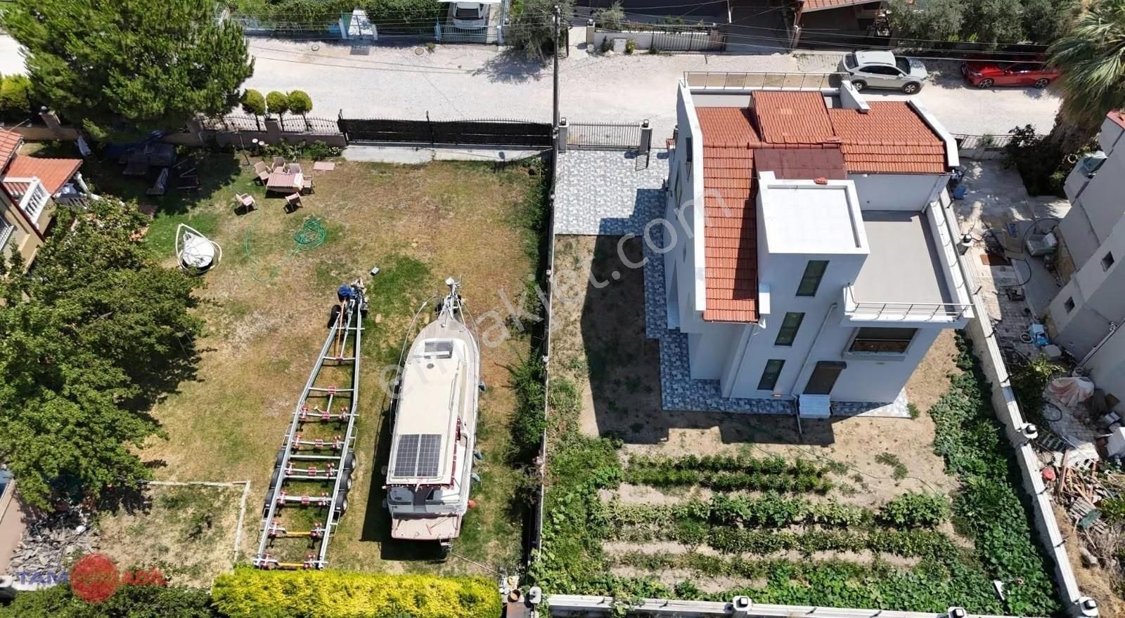 Dikili Kabakum'da Satılık Müstakil 4+1 Villa - Görsel 15