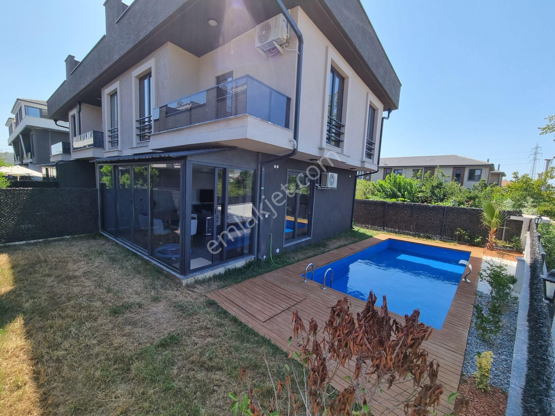 Müstakil Havuzlu Ve Müstakil Bahçeli Oturuma Hazır 4+1 Villa - Görsel 5