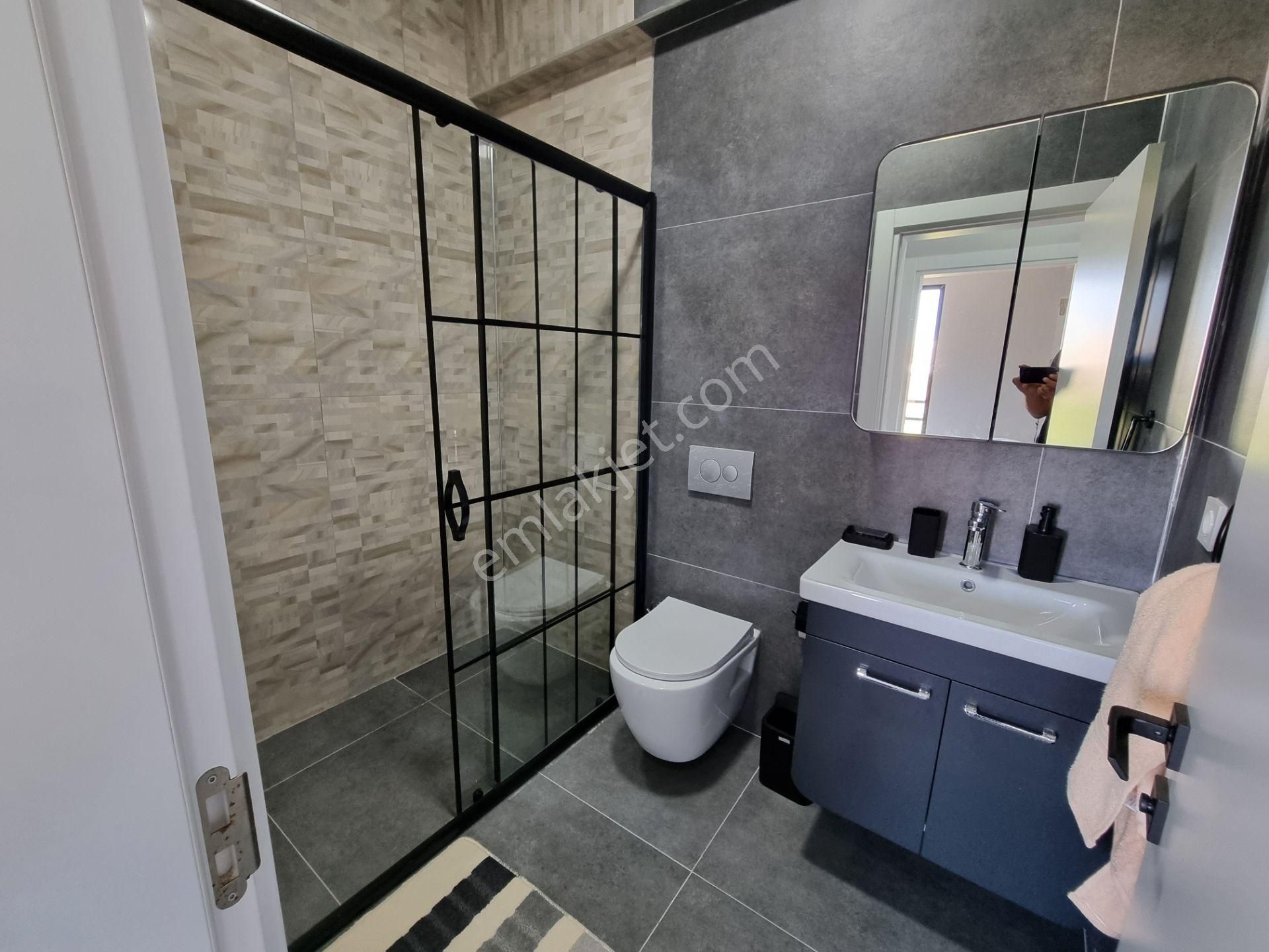 Müstakil Havuzlu Ve Müstakil Bahçeli Oturuma Hazır 4+1 Villa - Görsel 24