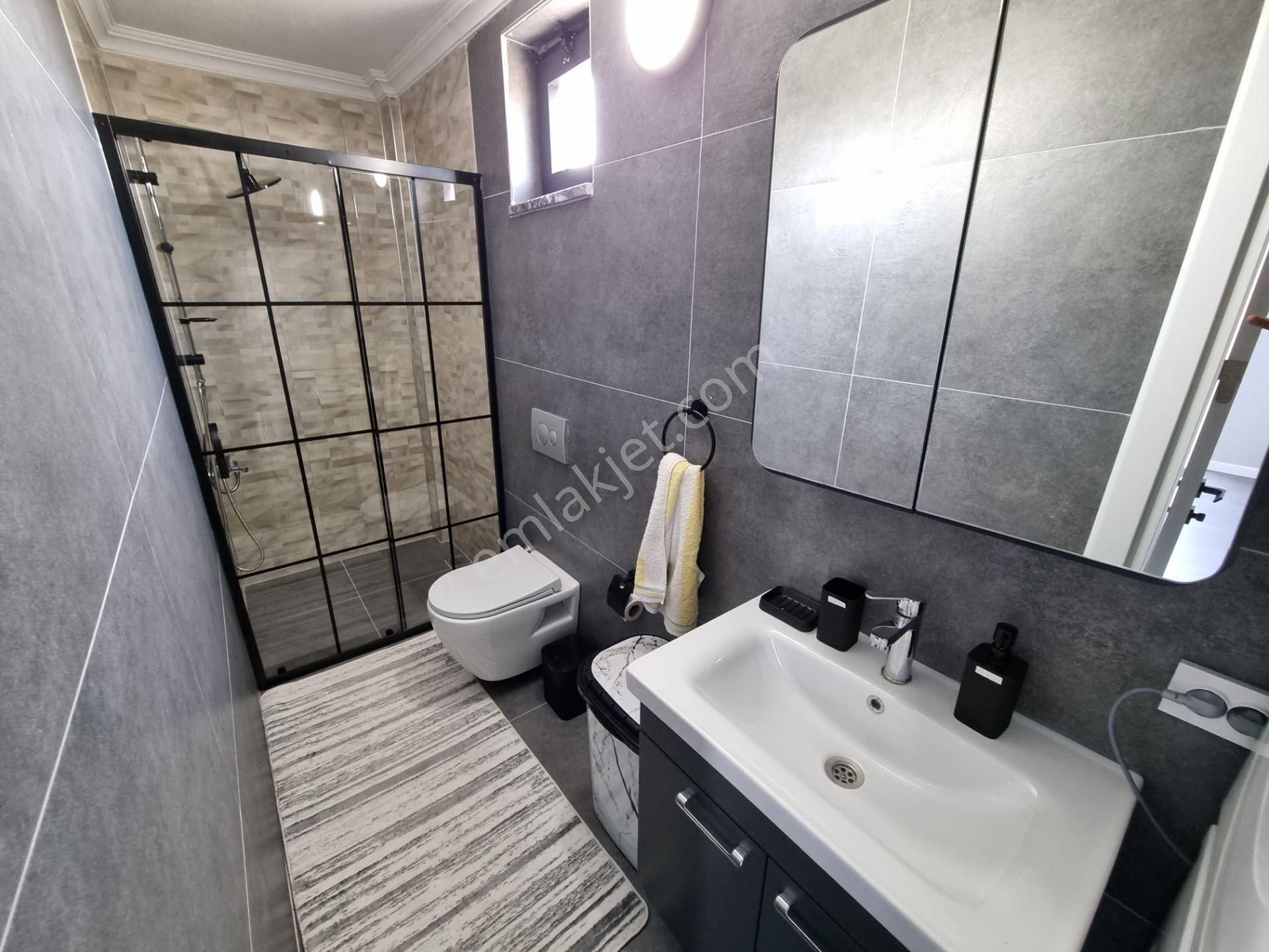 Müstakil Havuzlu Ve Müstakil Bahçeli Oturuma Hazır 4+1 Villa - Görsel 31