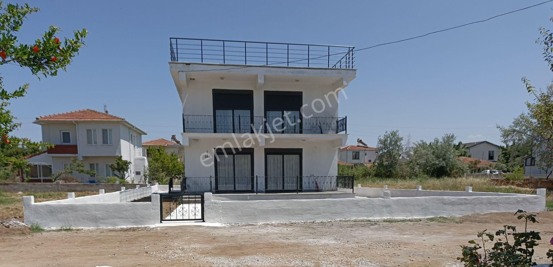 Sahibinden Yeni 300m2 Bahçeli Dubleks Villa - Görsel 2