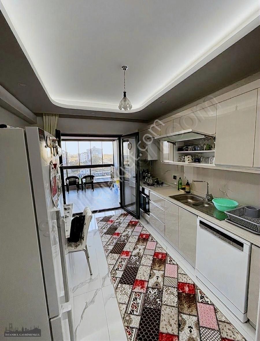 Çerkezköy Tepede Sıte İçersinde Satılık 3+1..