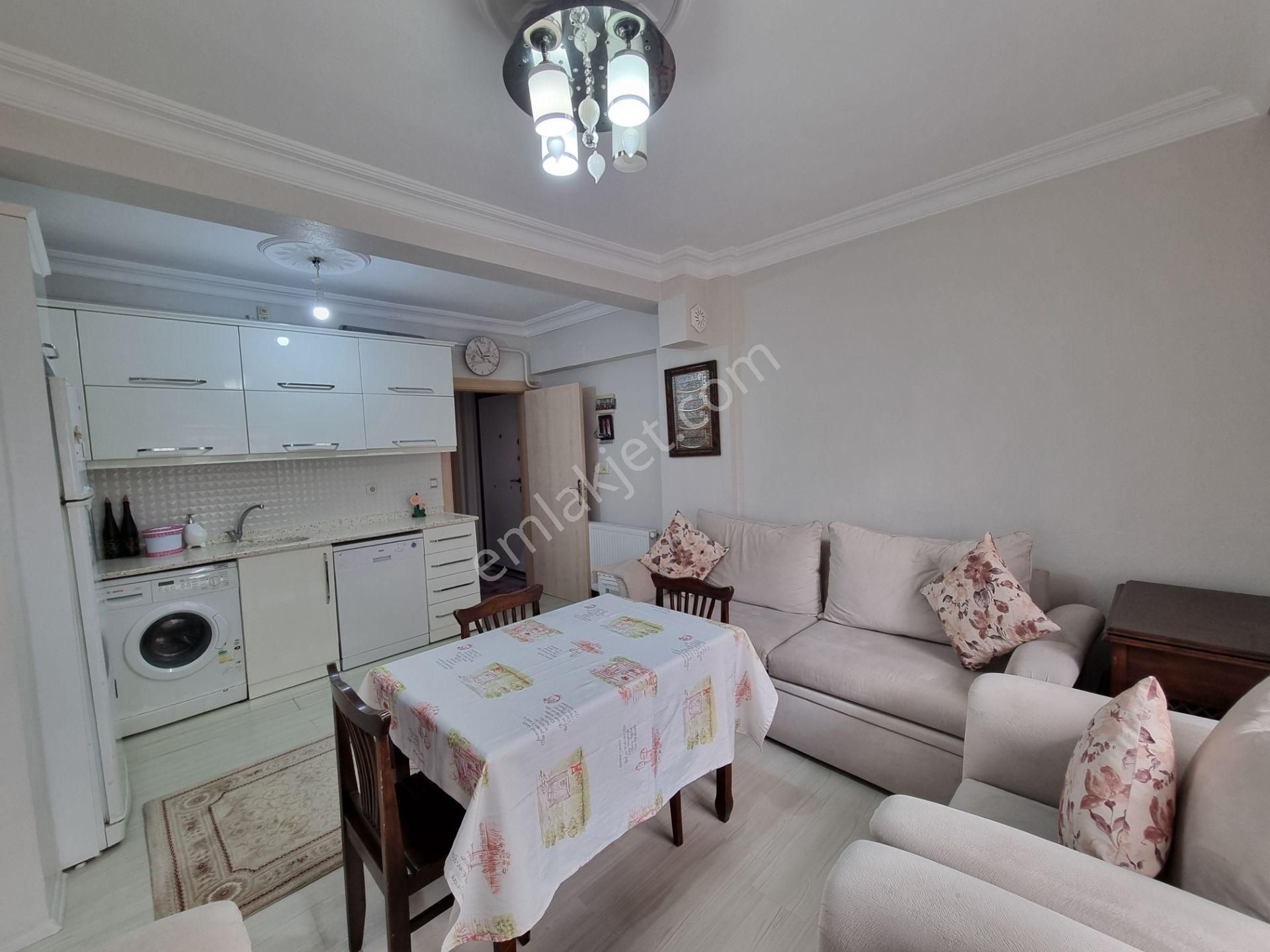 Akkum Bölgesi Sahile Yakın Eşyalı Bahçe Kullanımlı Daire - Görsel 14