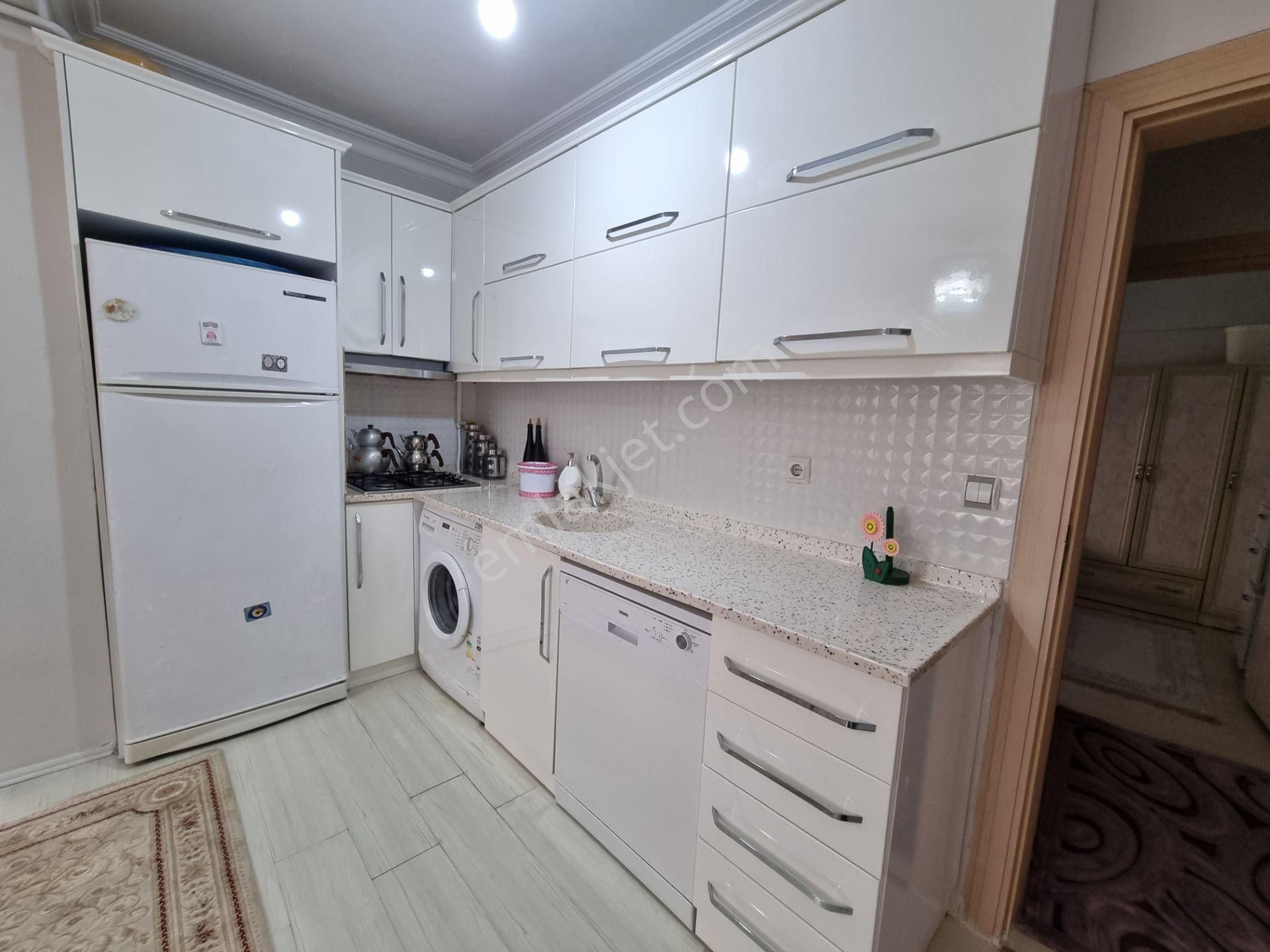 Akkum Bölgesi Sahile Yakın Eşyalı Bahçe Kullanımlı Daire - Görsel 16