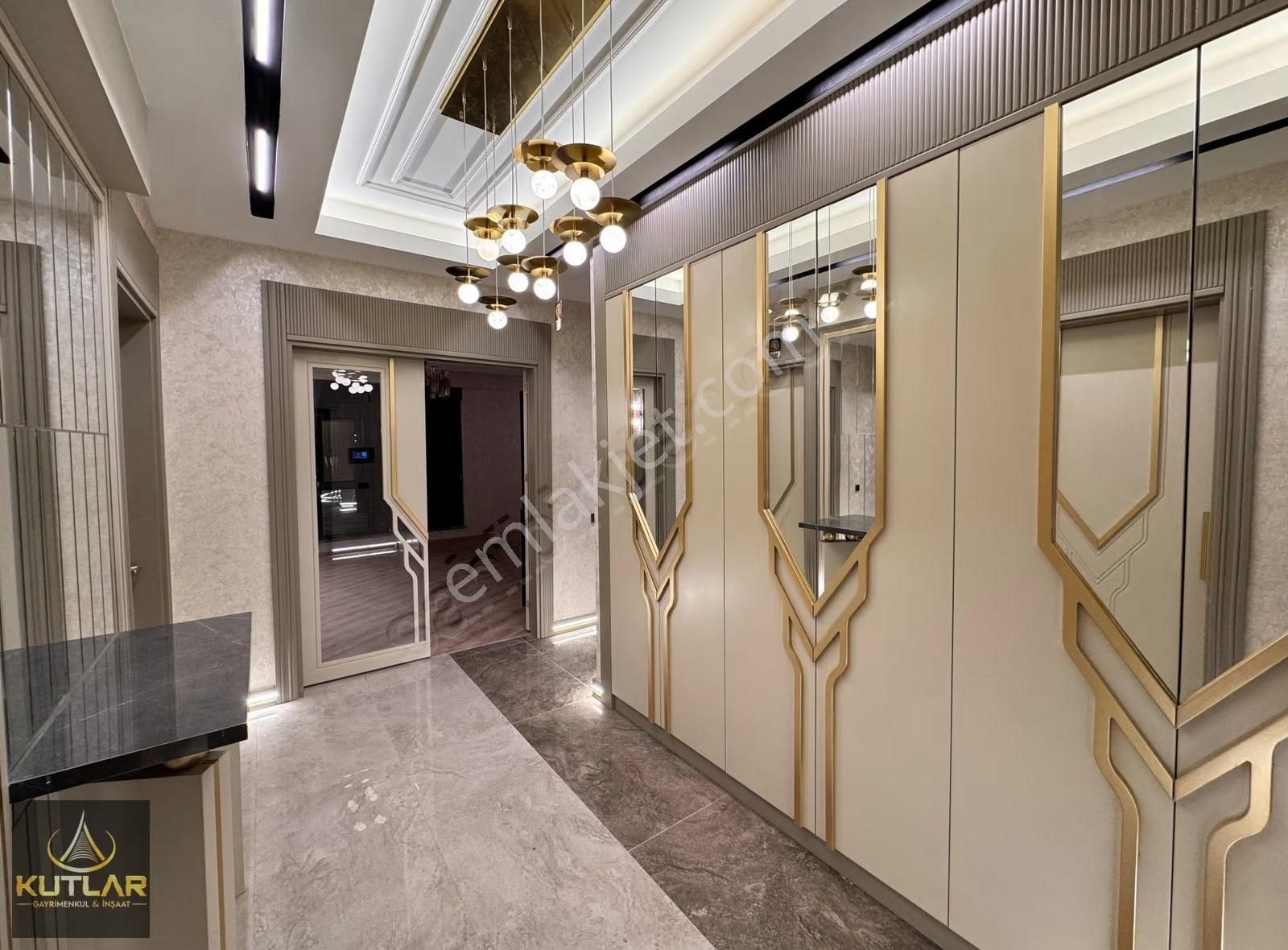 Kutlar'dan 15 Temmuz Mah Satılık Ultra Lüx 4.5+1 Daireler.