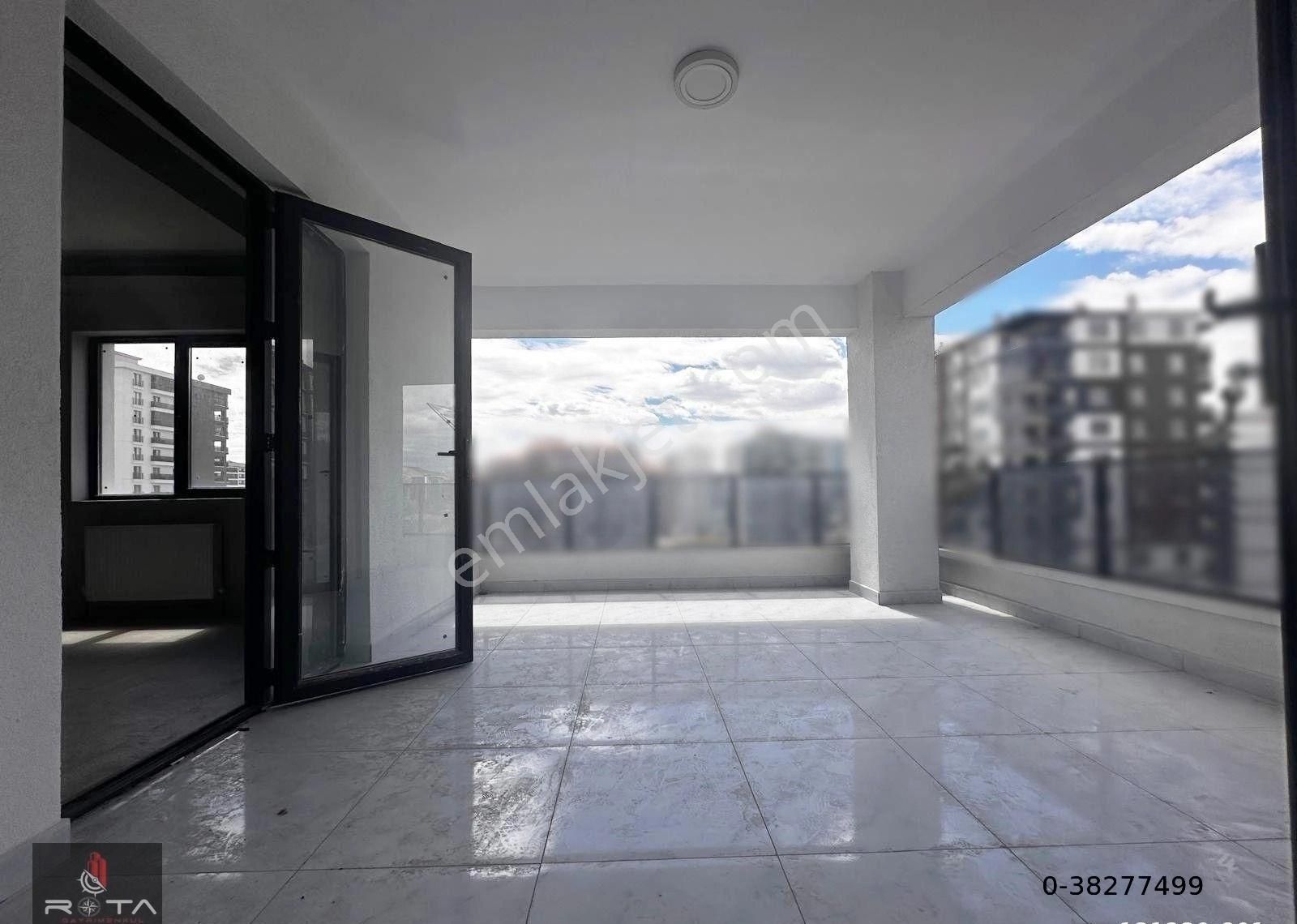 Rotadan Bulvar Yakını 9.kat 4+1 210m2 Süperlüx Site Dairesi !!! - Görsel 23