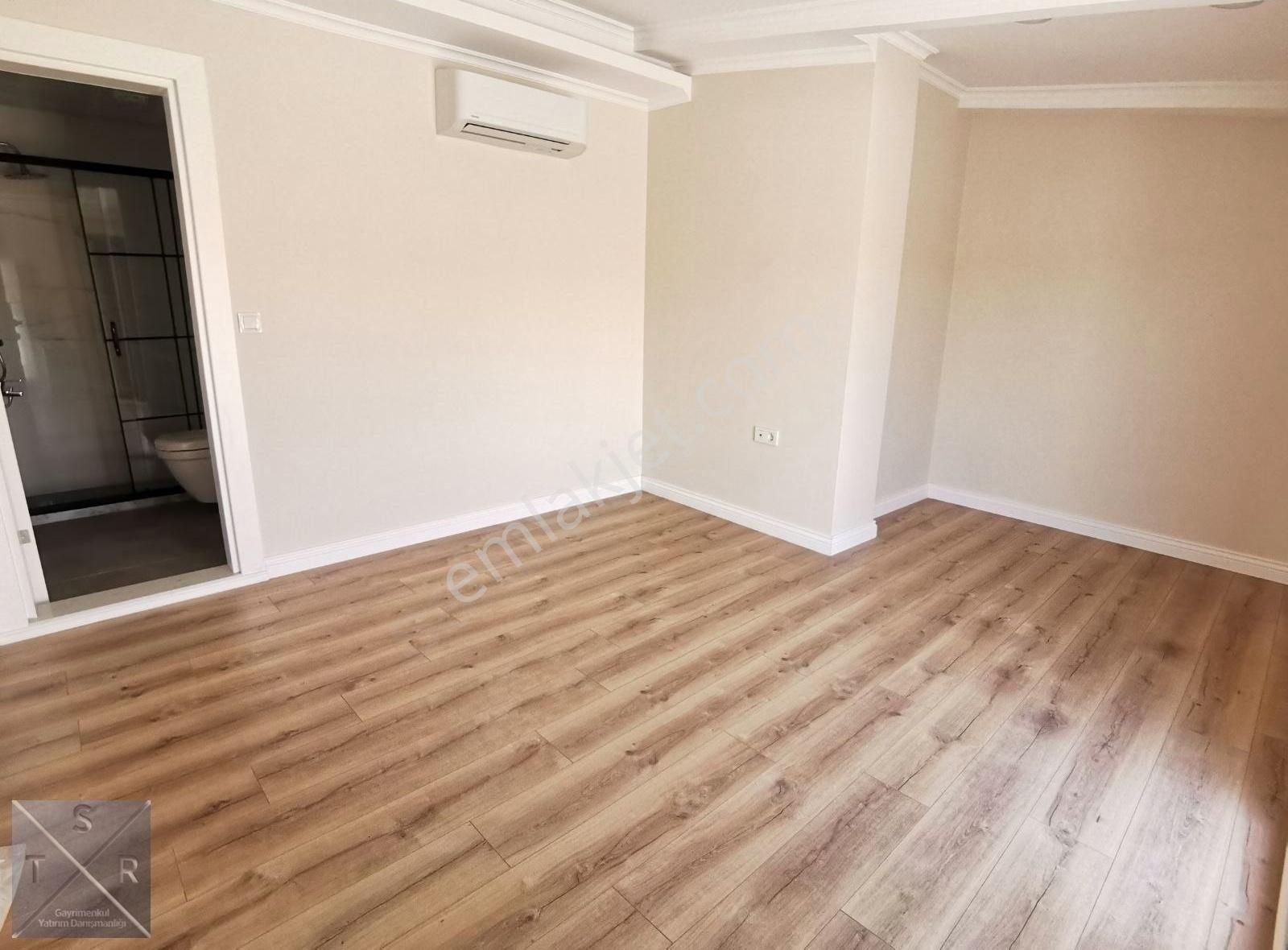 Bahriye Üçok Bulvarı Yakını 4+1 Çift Teraslı Dubleks Daire - Görsel 31