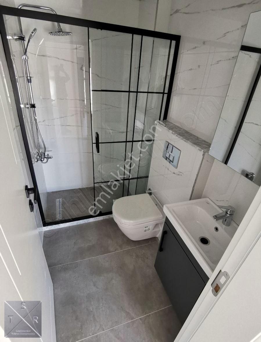 Bahriye Üçok Bulvarı Yakını 4+1 Çift Teraslı Dubleks Daire - Görsel 23