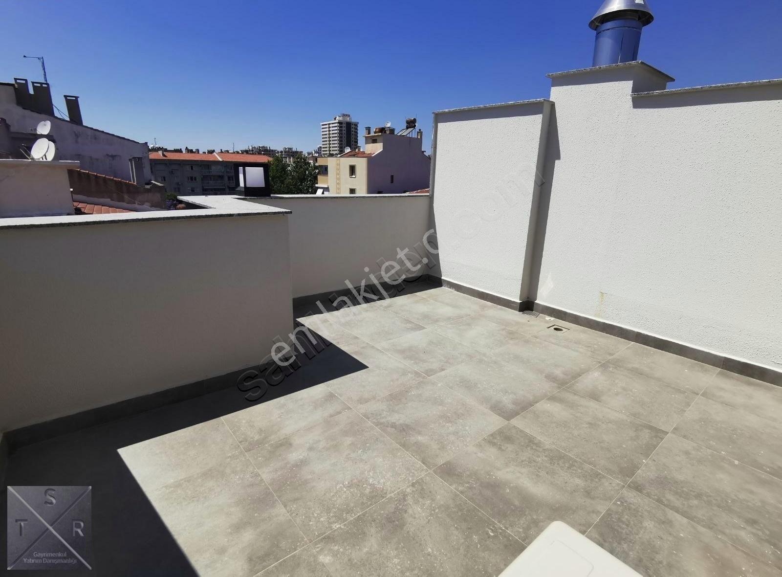 Bahriye Üçok Bulvarı Yakını 4+1 Çift Teraslı Dubleks Daire - Görsel 21