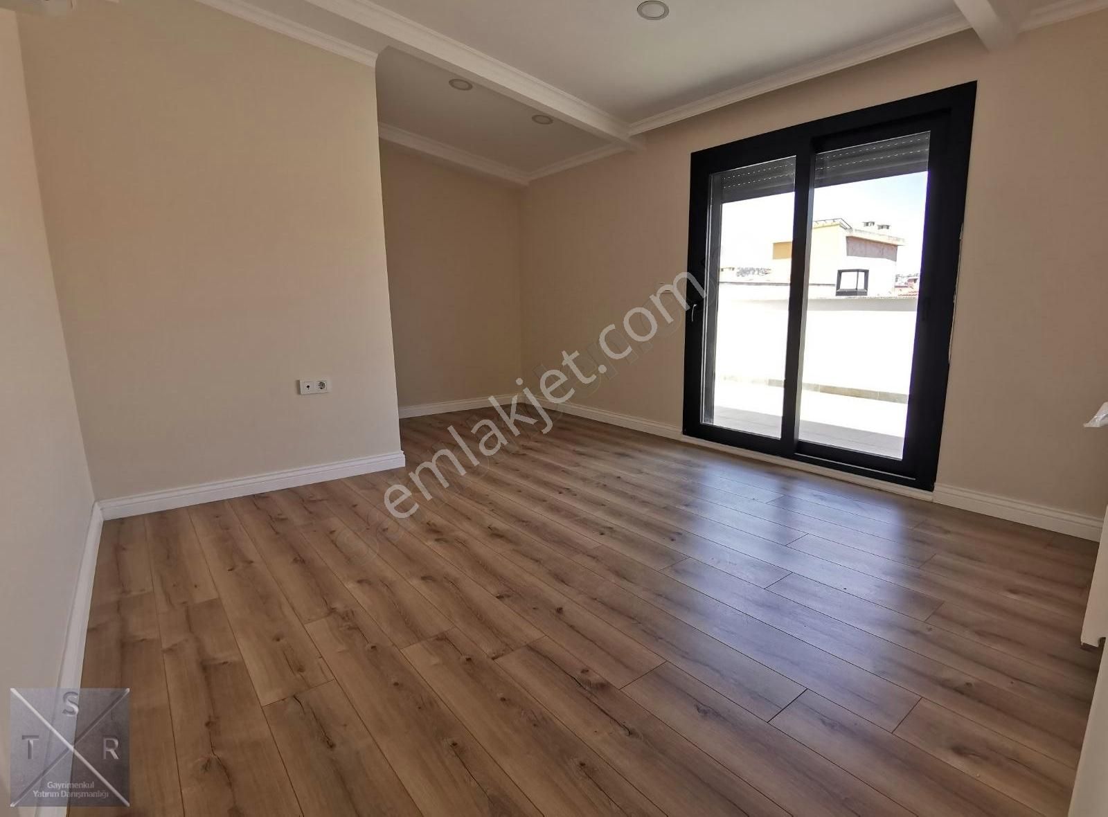 Bahriye Üçok Bulvarı Yakını 4+1 Çift Teraslı Dubleks Daire - Görsel 33