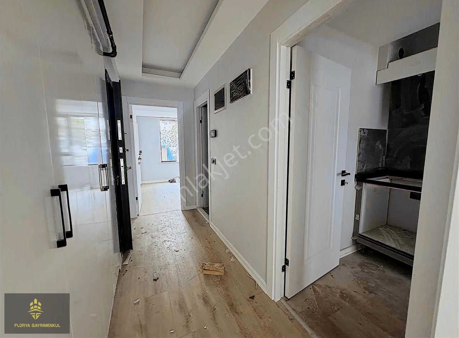 Esentepe De Sıfır Geniş Ve Güzel Konumda 2+0 Daire