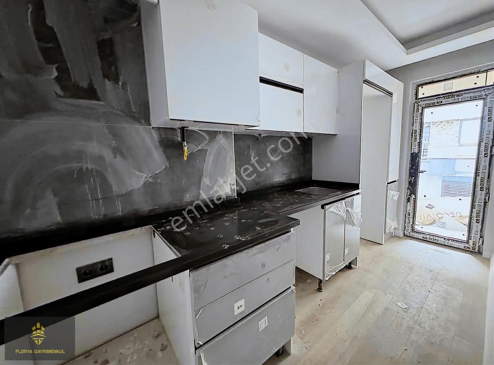 Esentepe De Sıfır Geniş Ve Güzel Konumda 2+0 Daire - Görsel 2