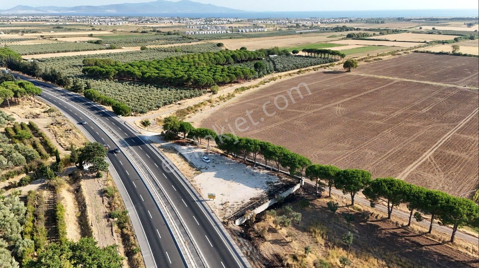 Yatırımcısına İzmir-çanakkale Yolu Üzerinde Satılık Arazi - Görsel 6