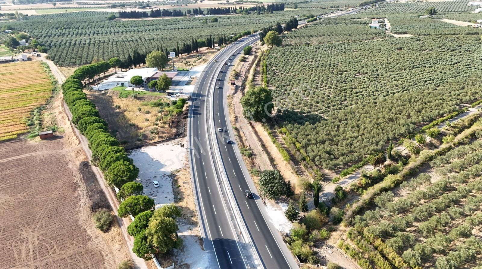 Yatırımcısına İzmir-çanakkale Yolu Üzerinde Satılık Arazi - Görsel 3