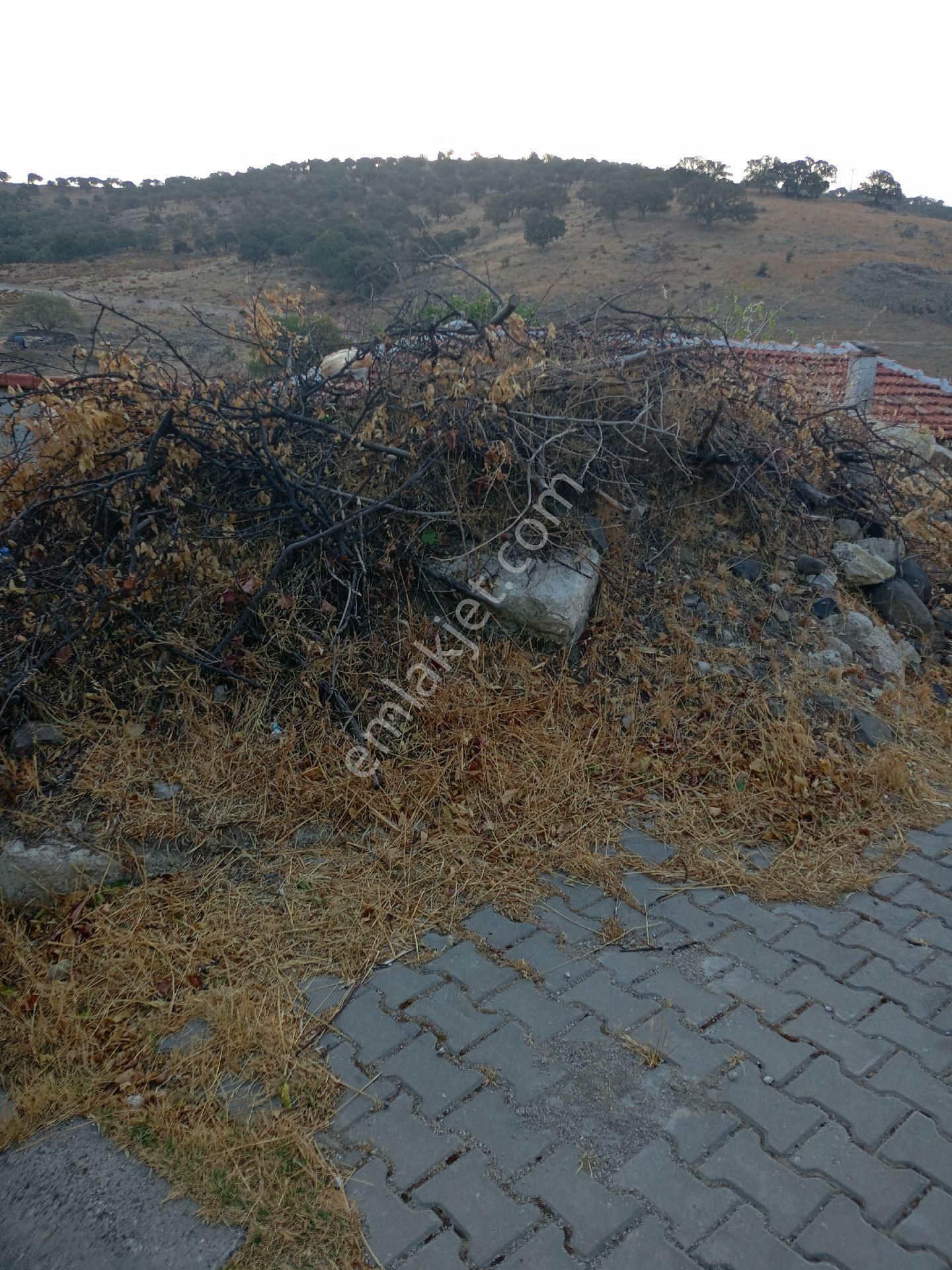 Koyuneli Mh Satılık İmarlı Arsa(tapuda Ev Geçiyor - Görsel 6