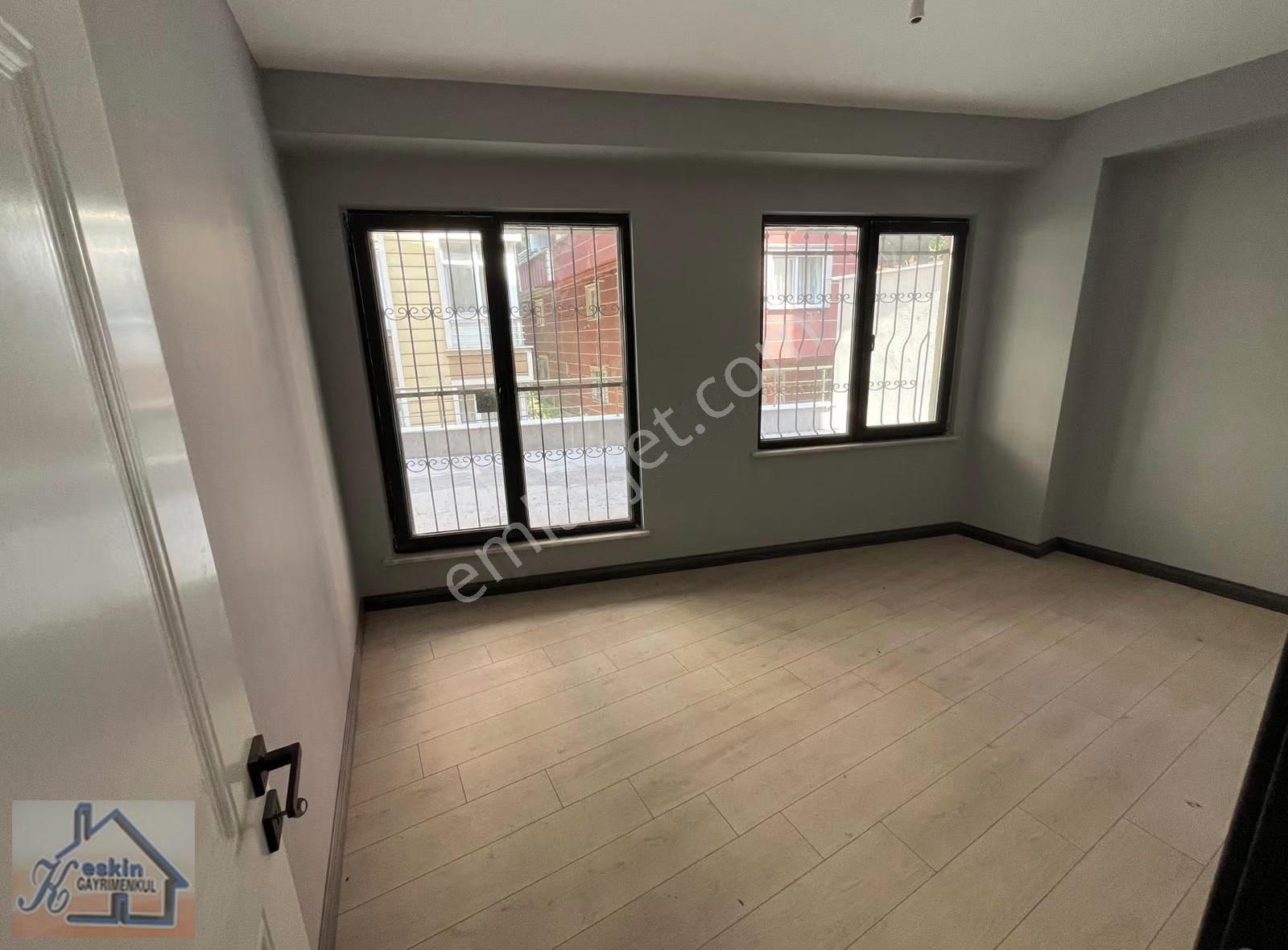 Yıldıztabyada 1+1 Ayrı Mutfaklı Otoparklı Bahçe Çıkışlı Daire