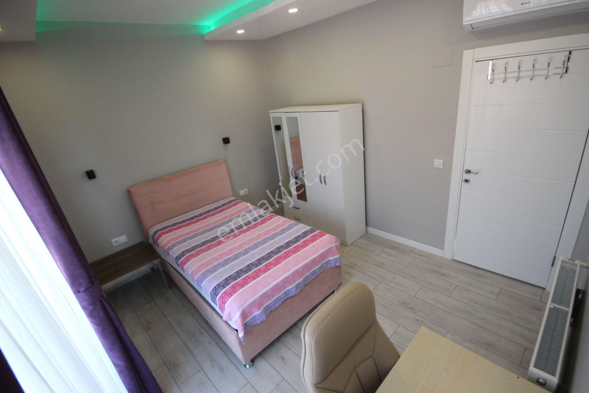 Goldhouse Dan Satılık Villa Yeşilüzümlüde Havuzlu Müstakil 5+1 - Görsel 19