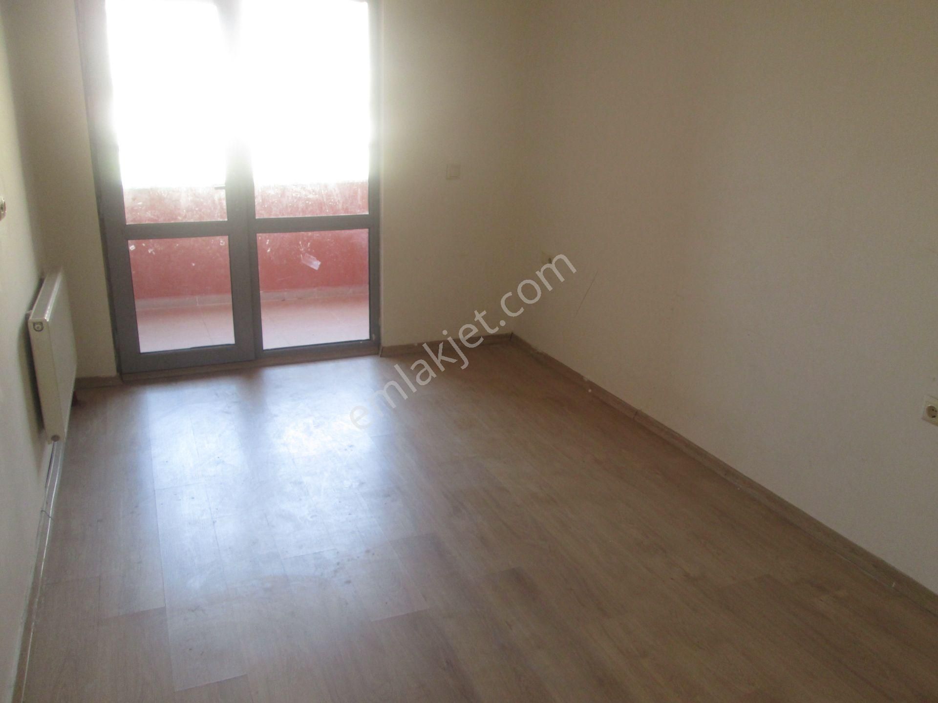 Krc'den Merkezi Konumda Amerikan Mutfak Kiralık 2+1 Daire - Görsel 6