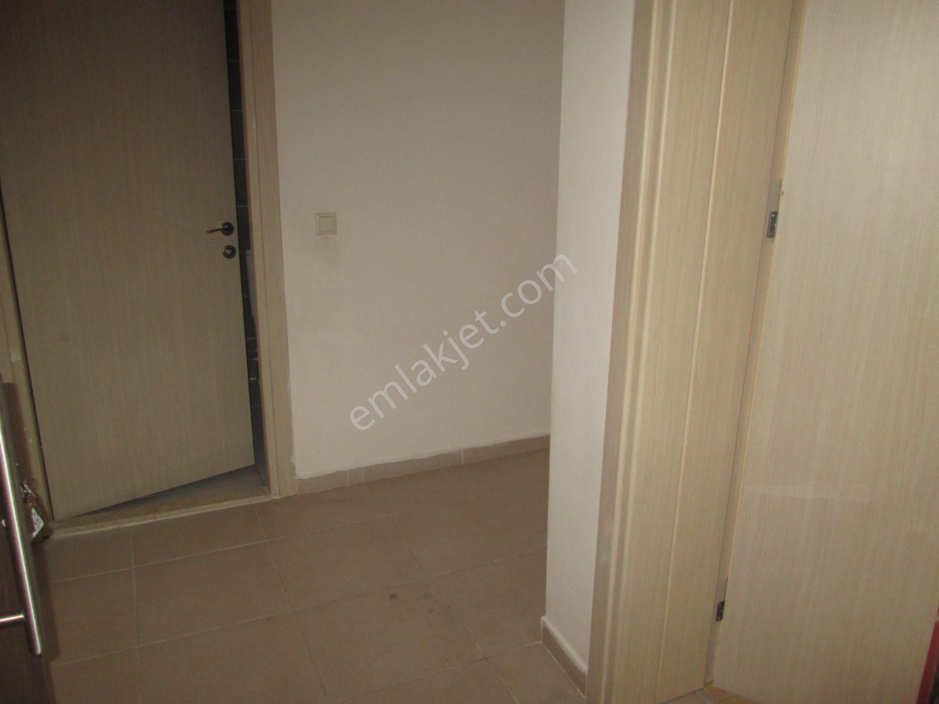 Krc'den Merkezi Konumda Amerikan Mutfak Kiralık 2+1 Daire - Görsel 5