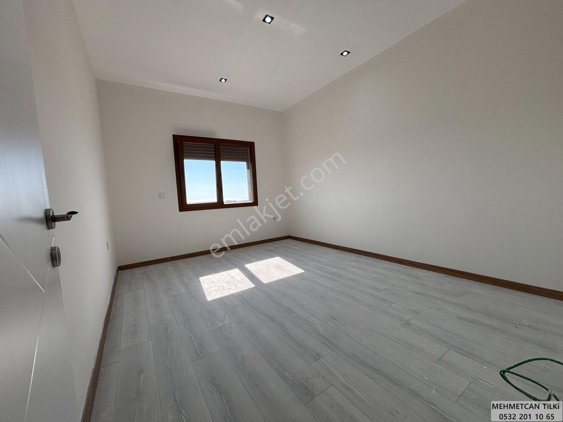 Didimde Satılık 5+1 Çok Geniş Sıfır Tripleks Havuzlu Villa - Görsel 25