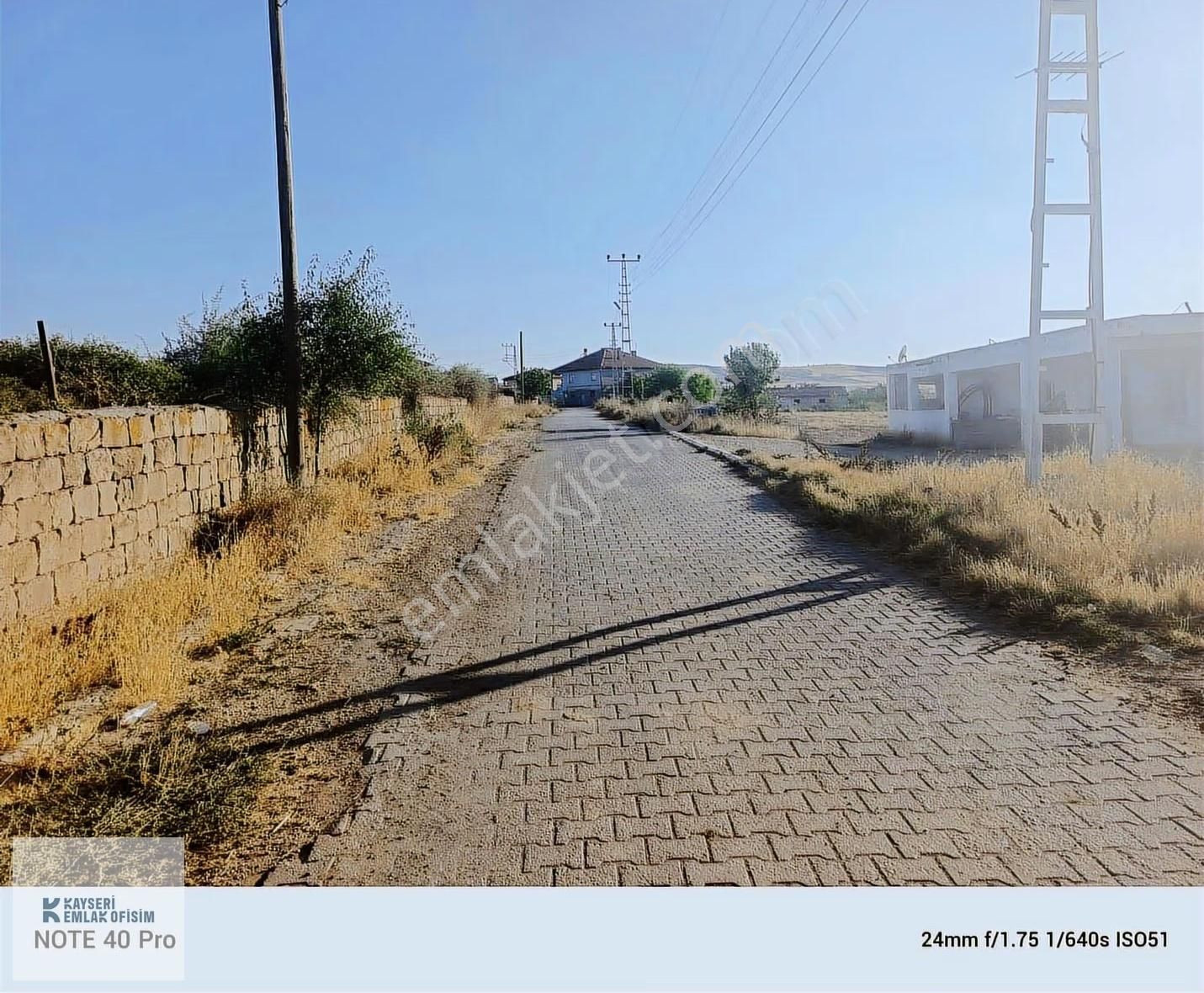 Temiz Villa Parseli Acil Satılık - Görsel 3