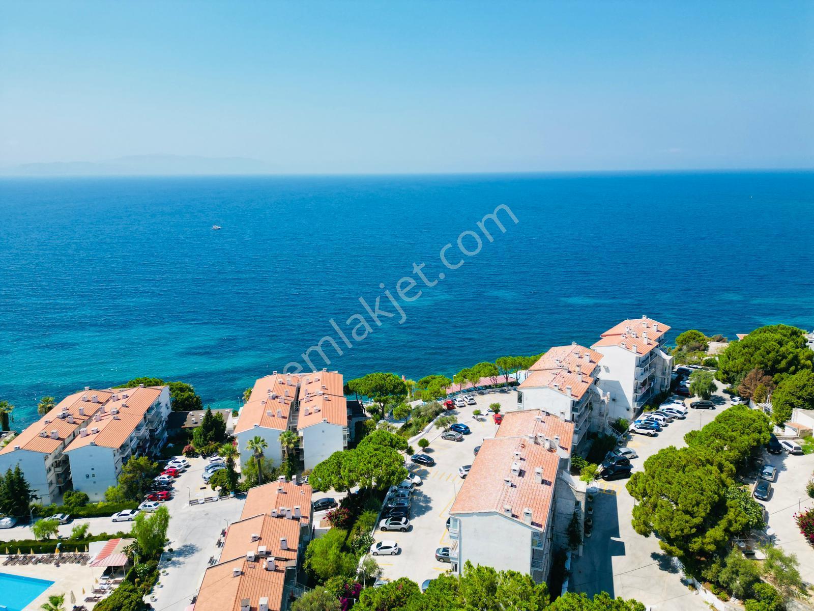 Denize Sıfır Seçkin Sitesinde Deniz Manzaralı 2+1 Daire Satılık - Görsel 26