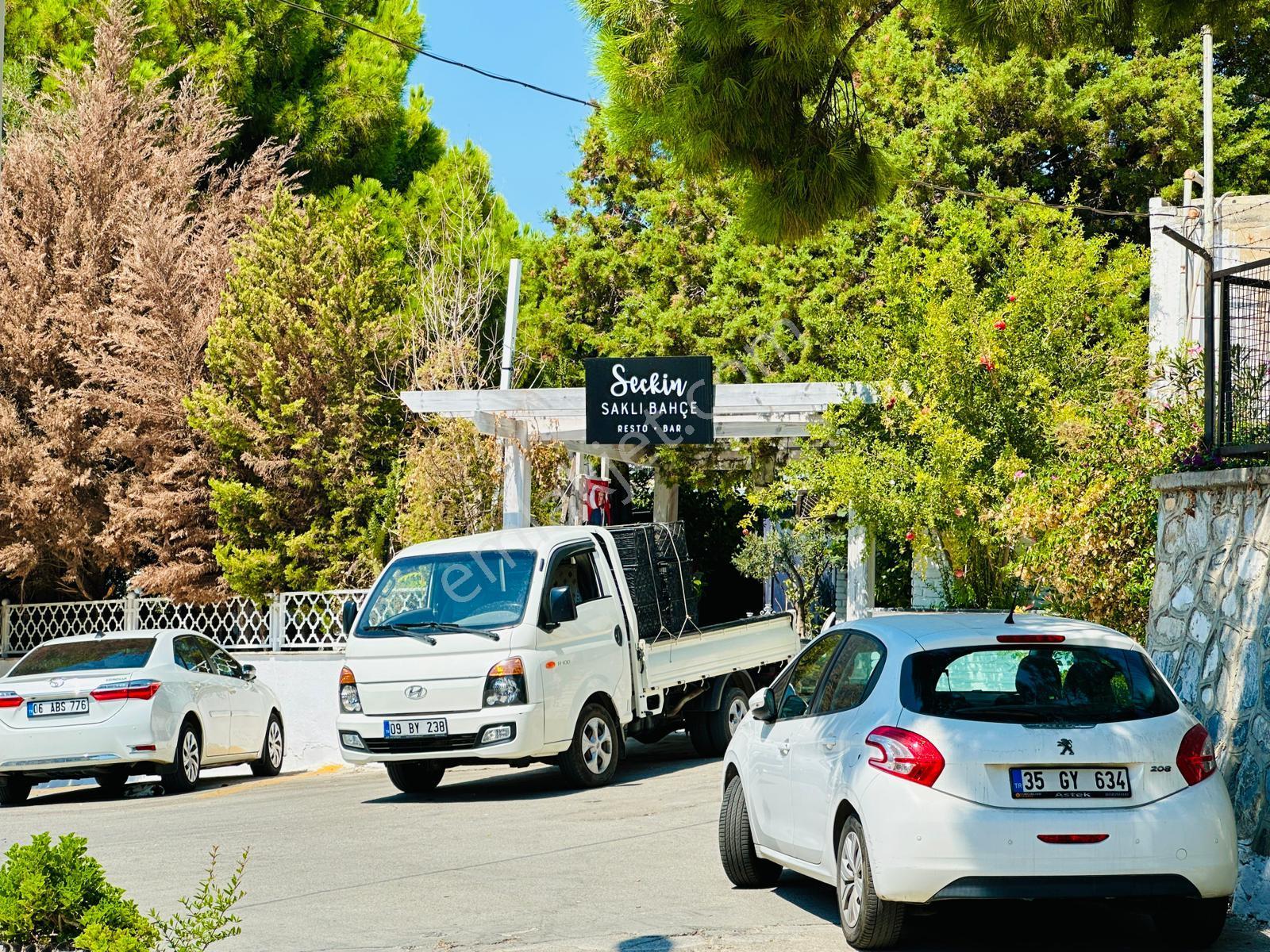 Denize Sıfır Seçkin Sitesinde Deniz Manzaralı 2+1 Daire Satılık - Görsel 28