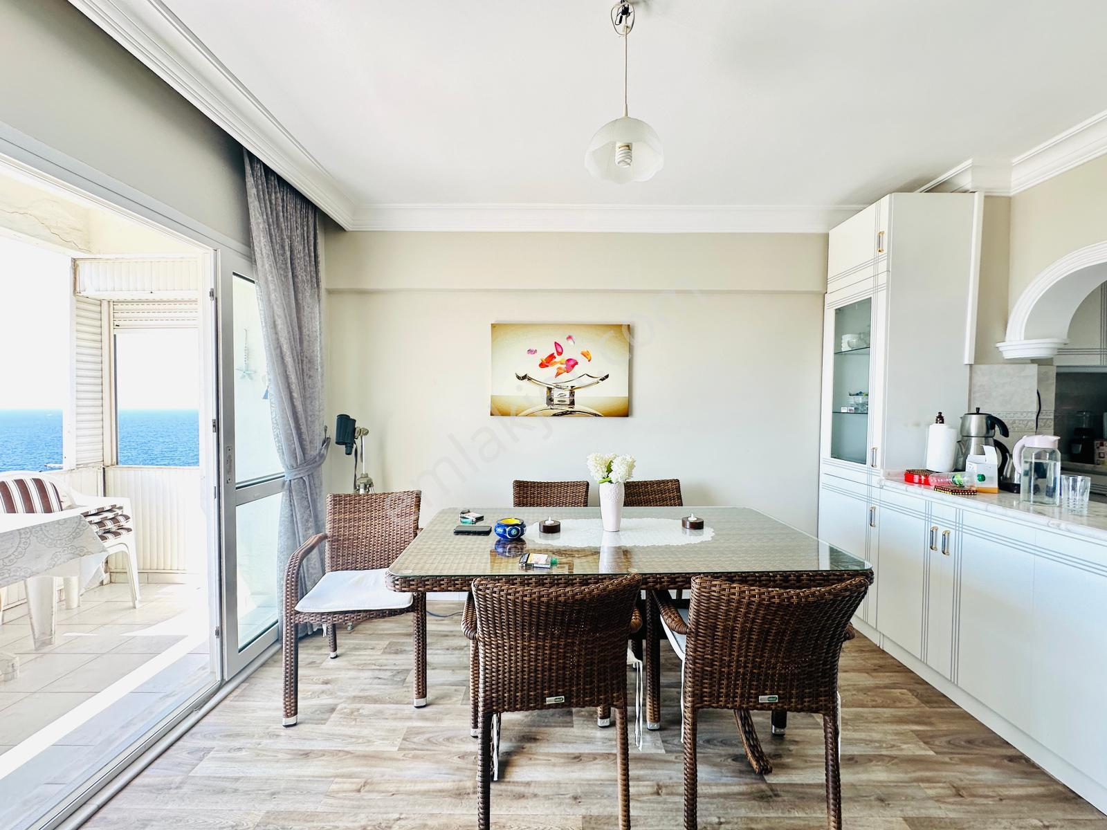 Denize Sıfır Seçkin Sitesinde Deniz Manzaralı 2+1 Daire Satılık - Görsel 14