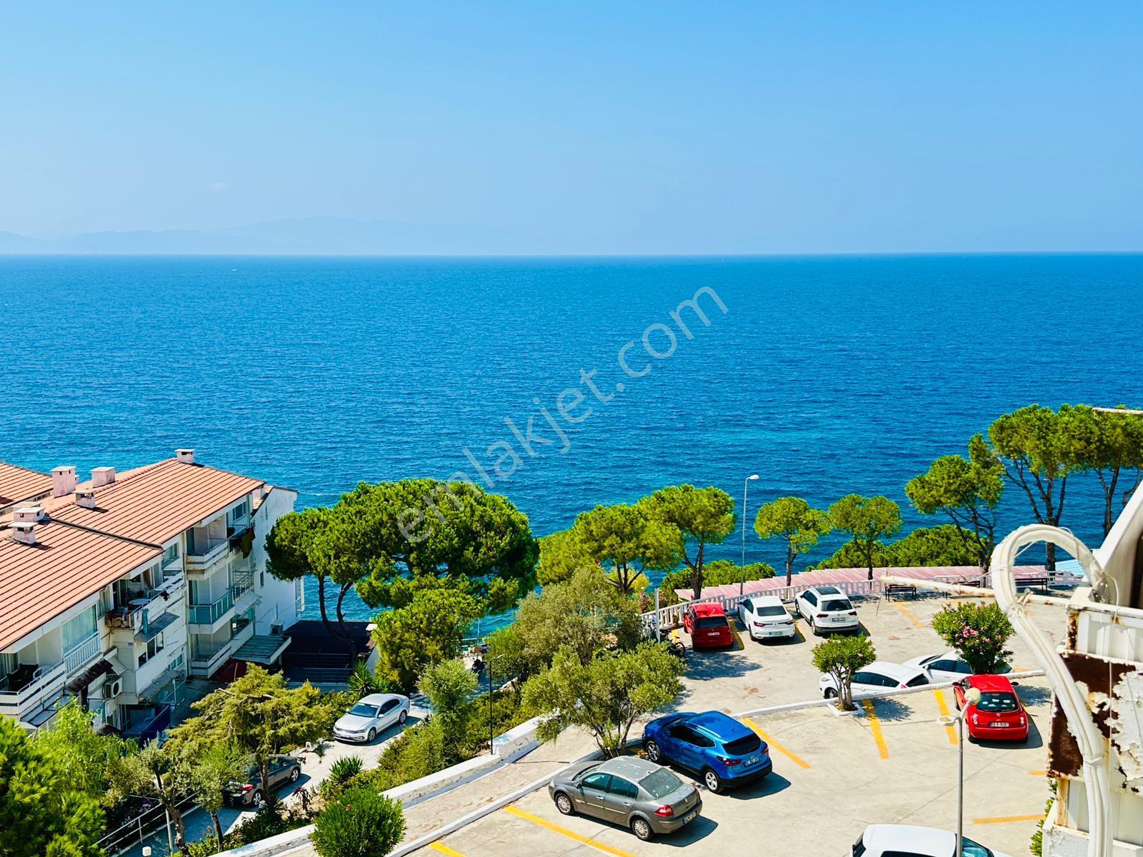 Denize Sıfır Seçkin Sitesinde Deniz Manzaralı 2+1 Daire Satılık - Görsel 18