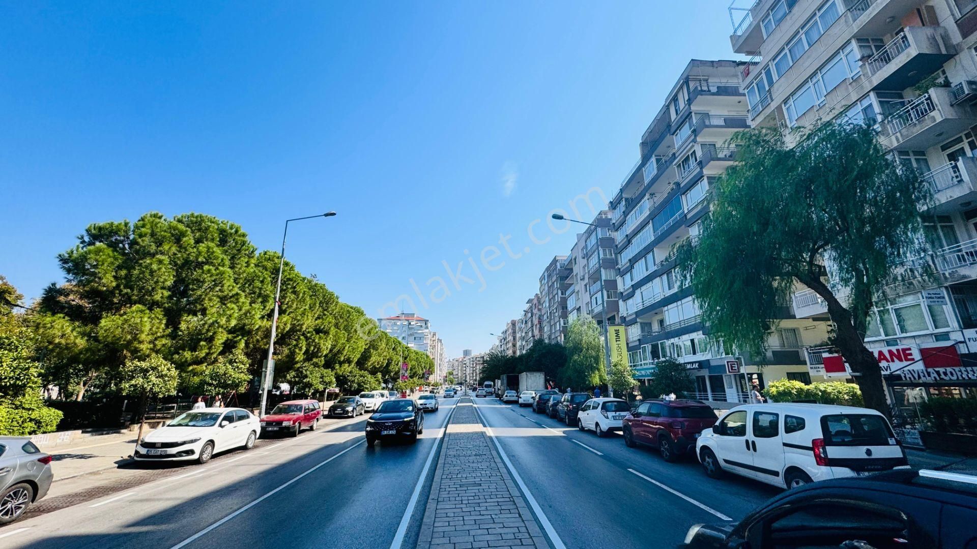 İstinye Park Metro Tranway Yakını Asansörlü Arakat Satılık Daire - Görsel 35