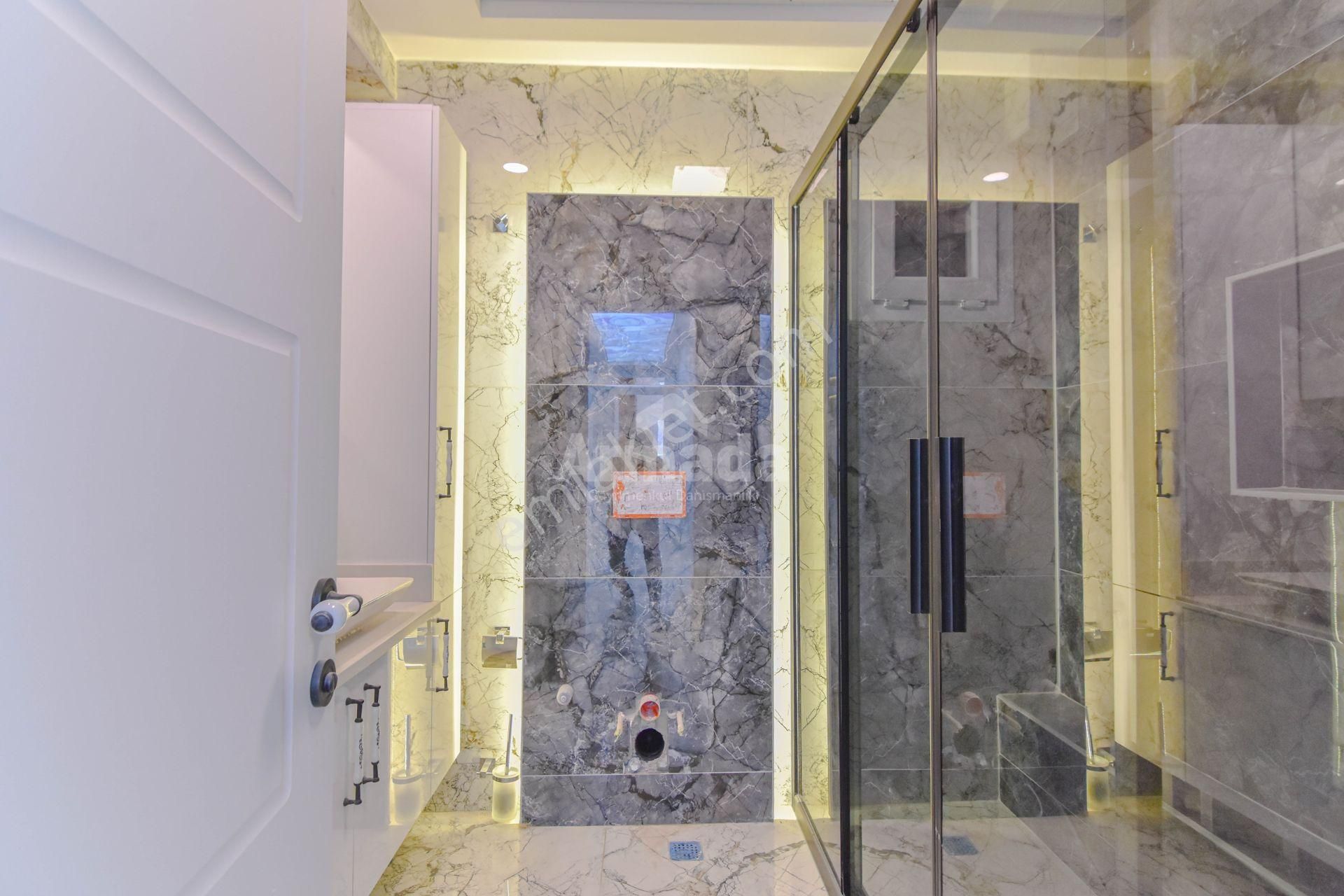 Kuşadası Ege Mahallesi'nde Deniz Ve Doğa Manzaralı 2+1 Daire - Görsel 18