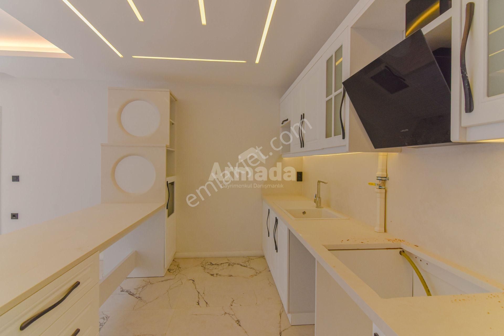 Kuşadası Ege Mahallesi'nde Deniz Ve Doğa Manzaralı 2+1 Daire - Görsel 6