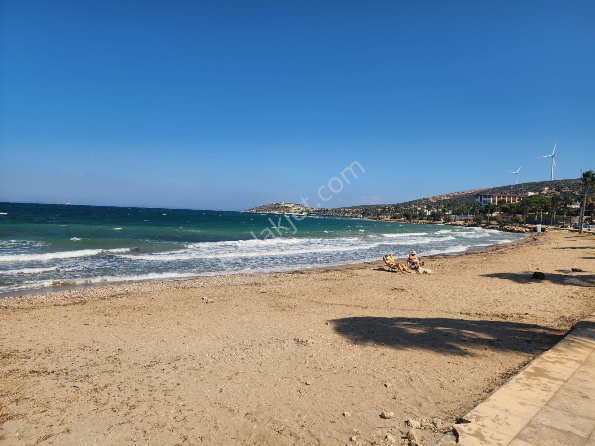 Çeşme Çiftlik'de Kumlu Plajlara Yakın Şık Villa - Görsel 34