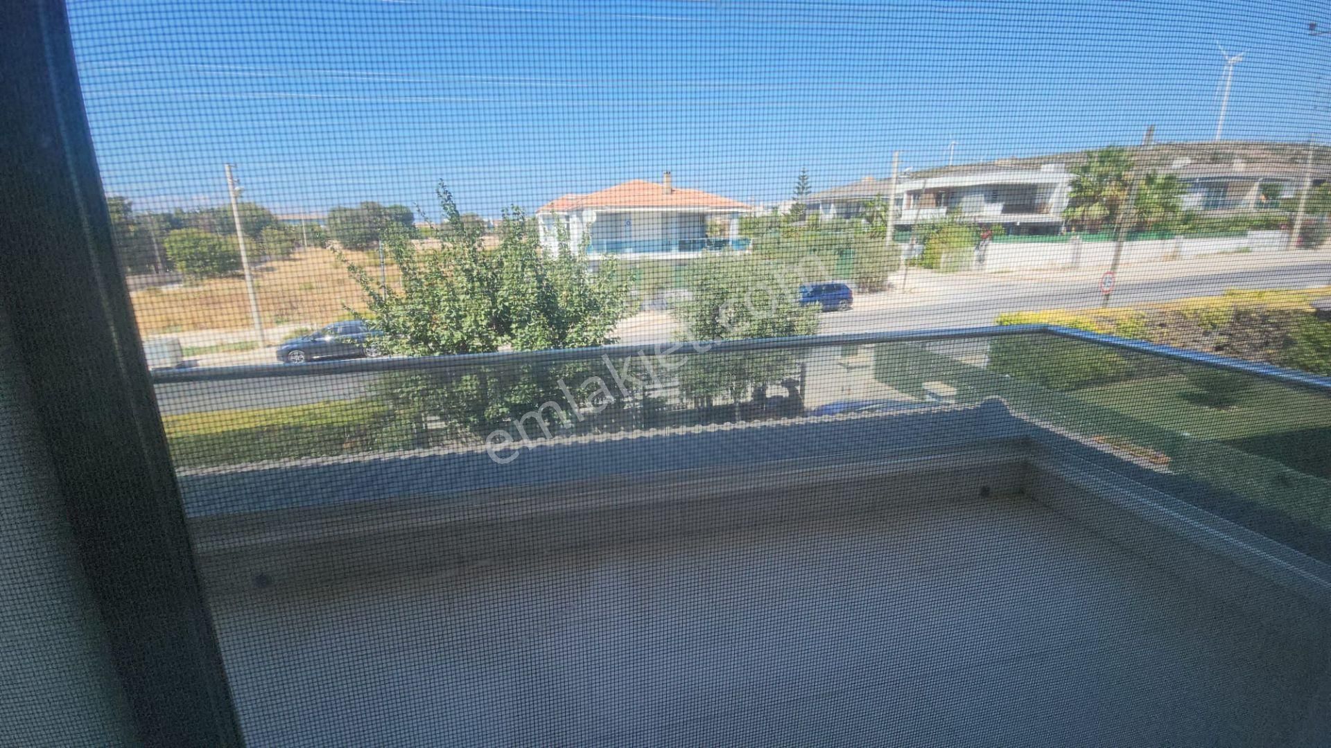 Çeşme Çiftlik'de Kumlu Plajlara Yakın Şık Villa - Görsel 22