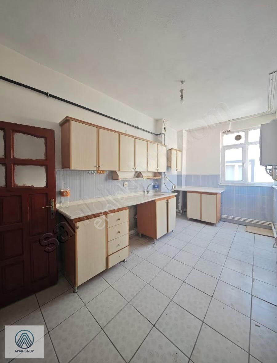 Apak - Danişment 4 Kat Meskenli Kombili Önü Açık - Görsel 15