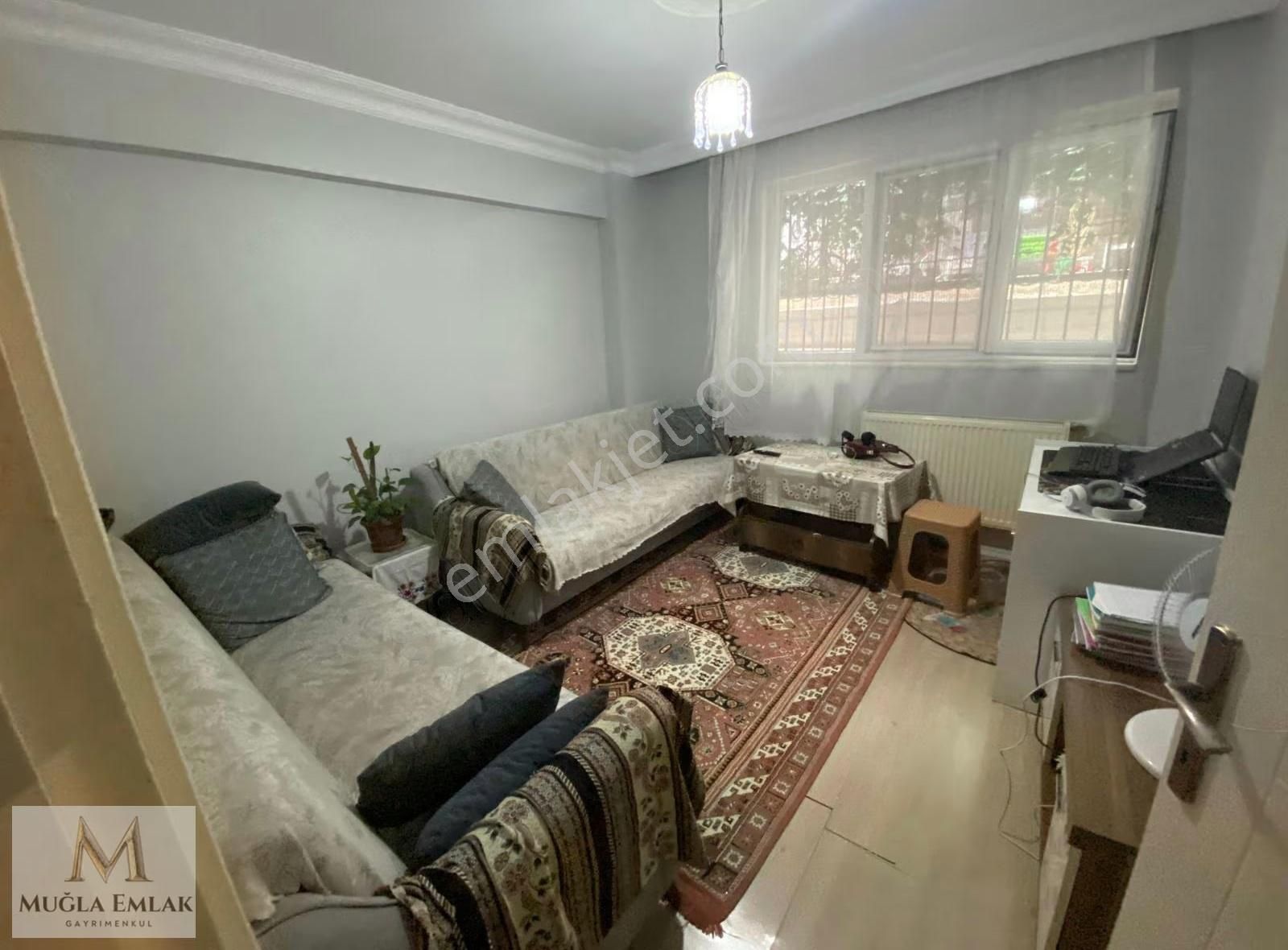 Muğla Emlaktan Kavaklıderede 75m 2+1 Bakımlı 12 Yıllık Bahçe Kat