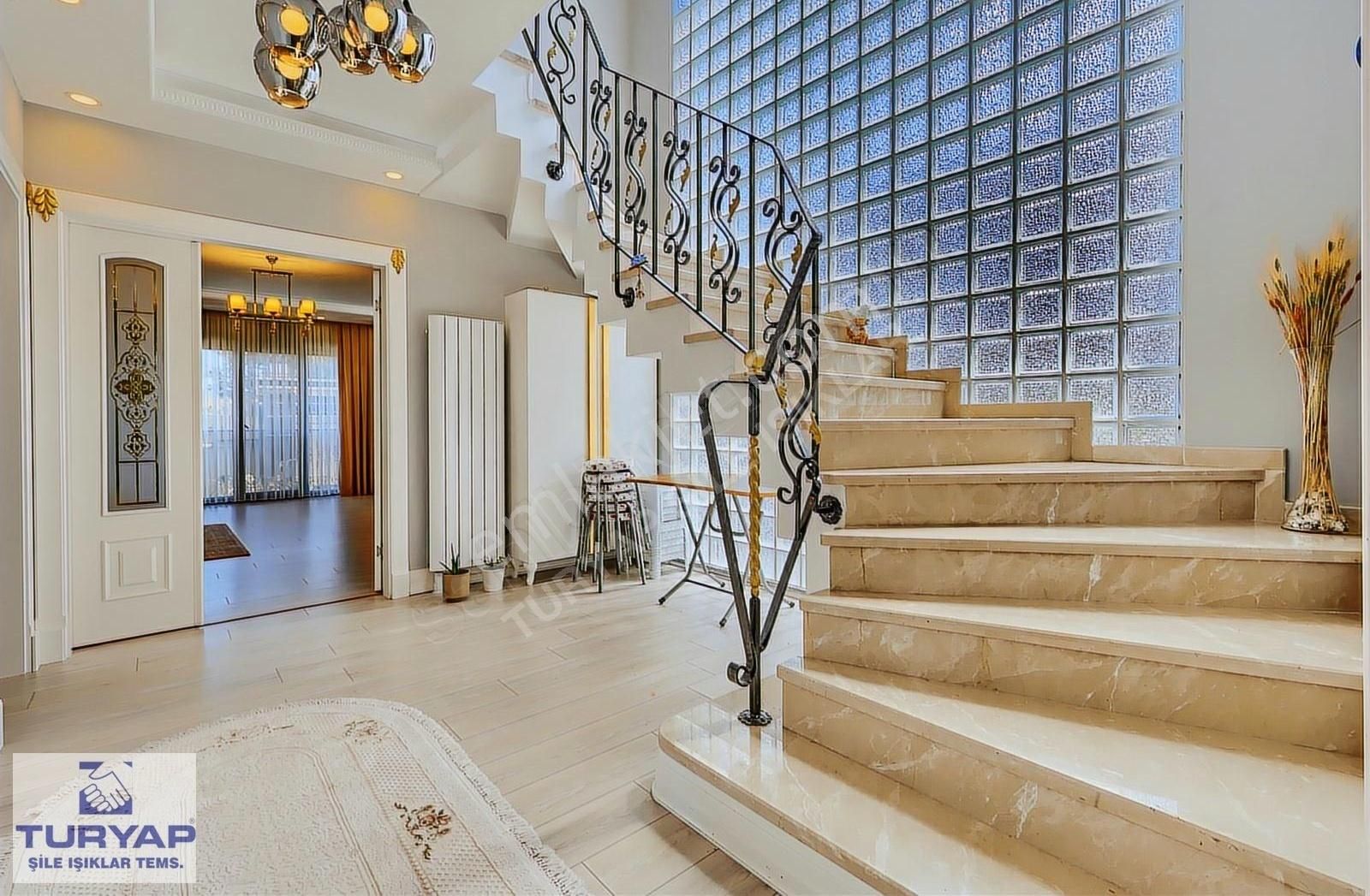 Şile Kumbaba'da 1162 M2 Arsa İçi Havuzlu 5+1 Eşyalı Lüks Villa. - Görsel 19