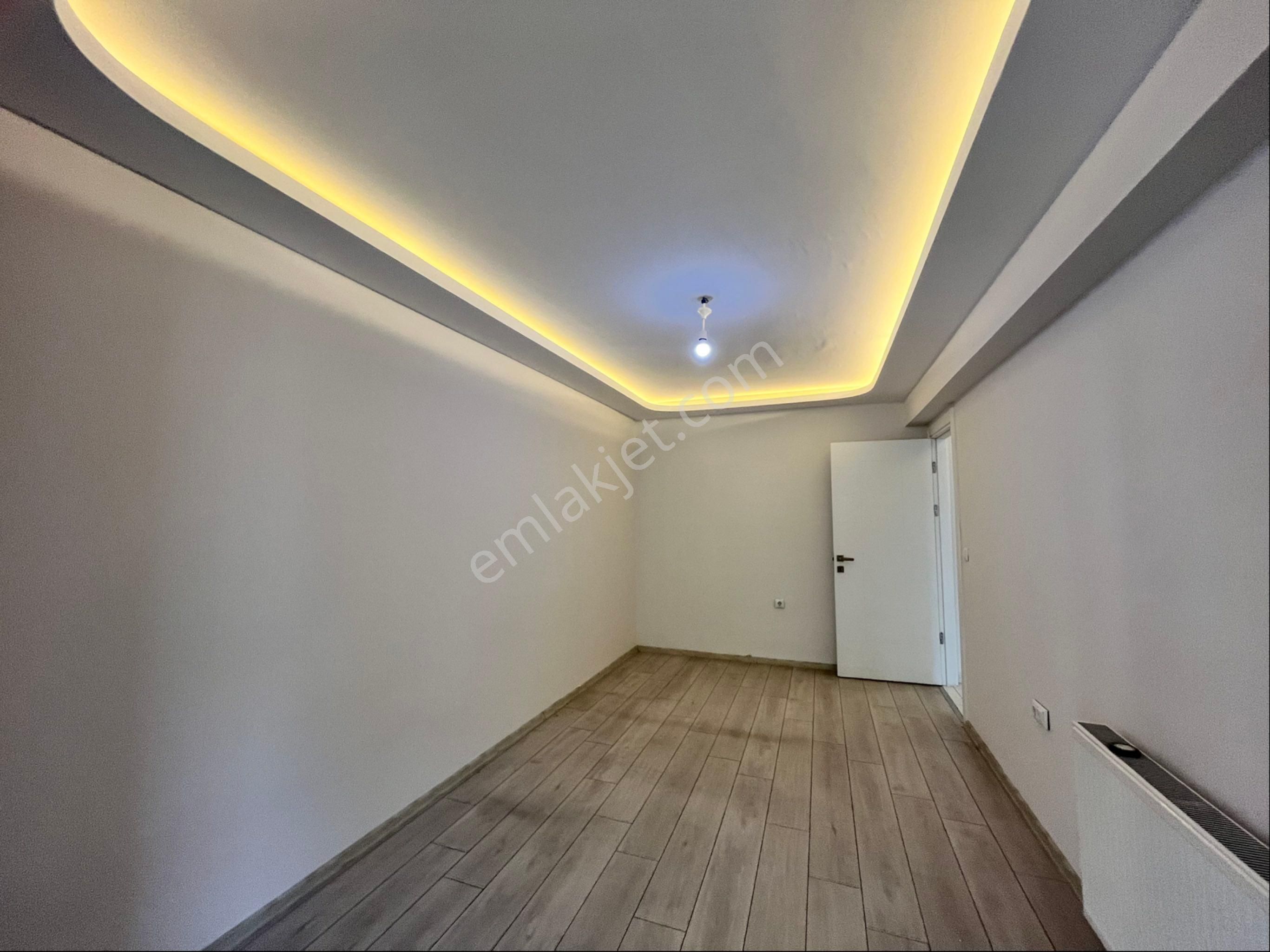 Karşıyaka İmbatlı’da Ebeveyn Banyolu Kiralık 2 + 1 Daire - Görsel 24