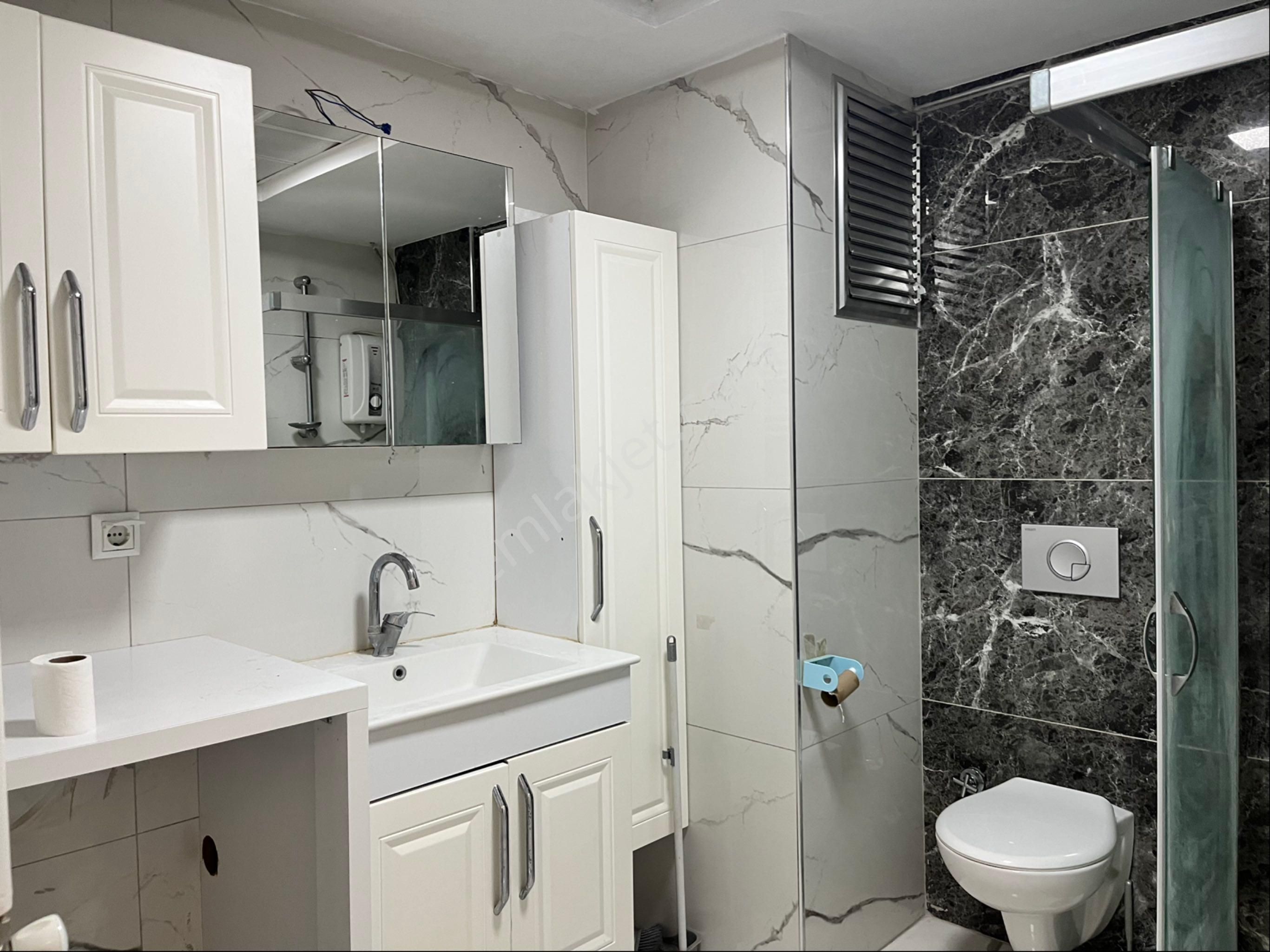 Karşıyaka İmbatlı’da Ebeveyn Banyolu Kiralık 2 + 1 Daire - Görsel 11