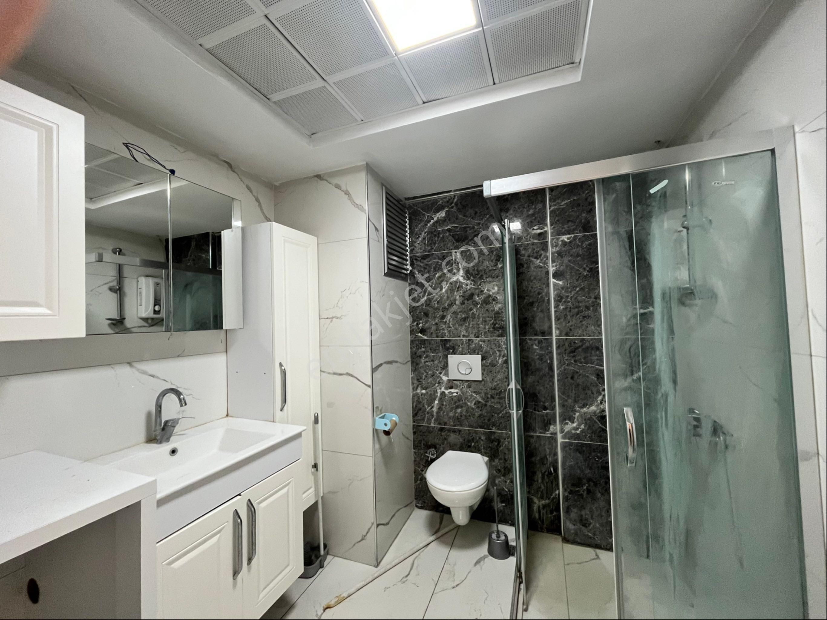 Karşıyaka İmbatlı’da Ebeveyn Banyolu Kiralık 2 + 1 Daire - Görsel 12